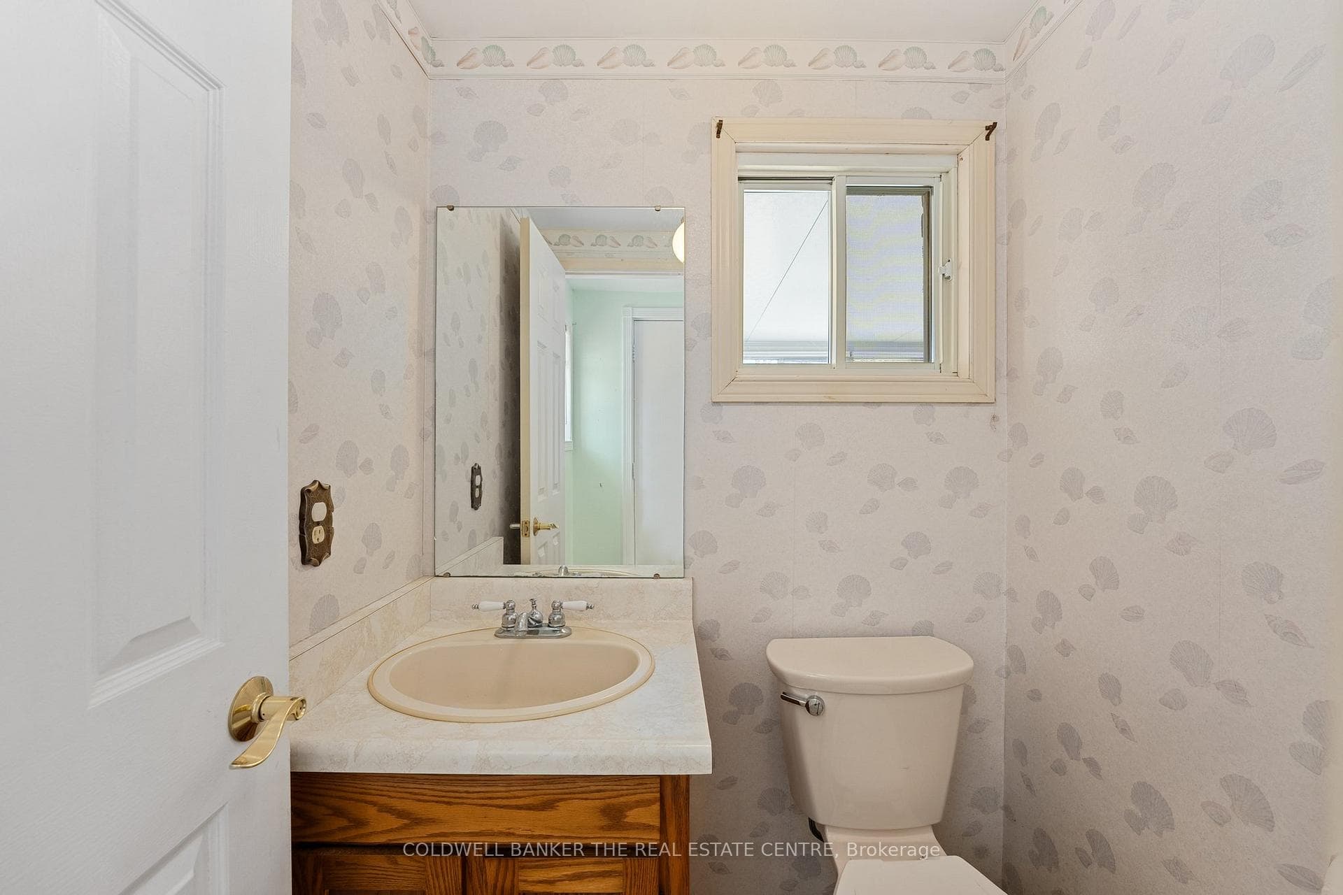 16 Birchard Boulevard photo 14