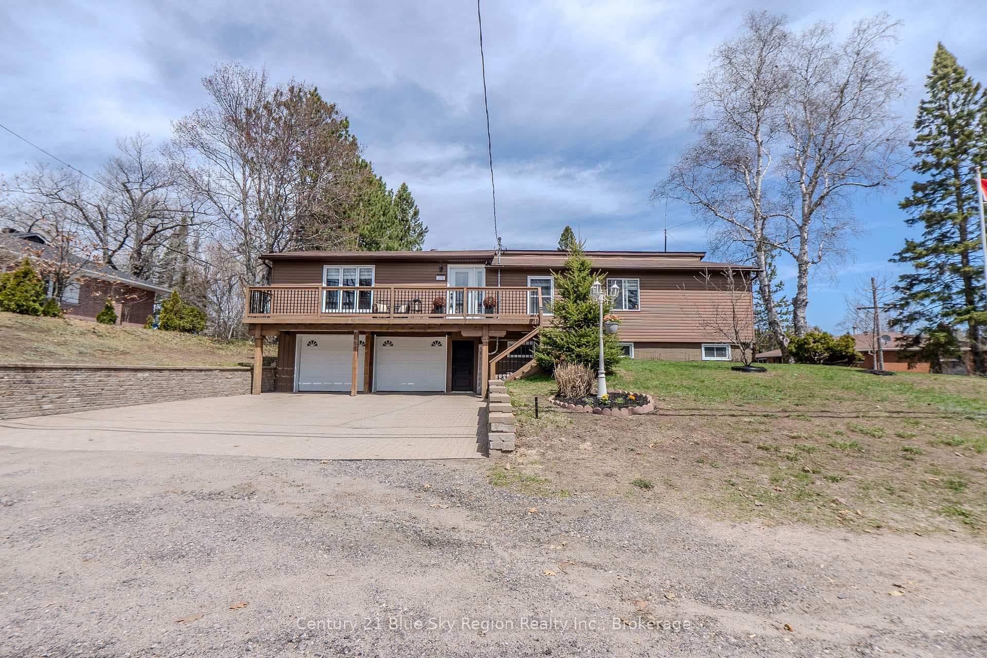278 Tower Drive photo 1