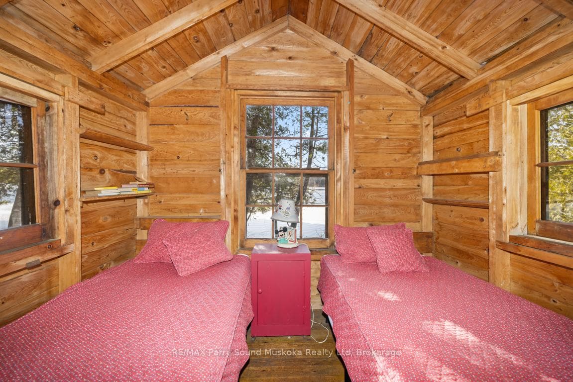 Bunkie 2 interior