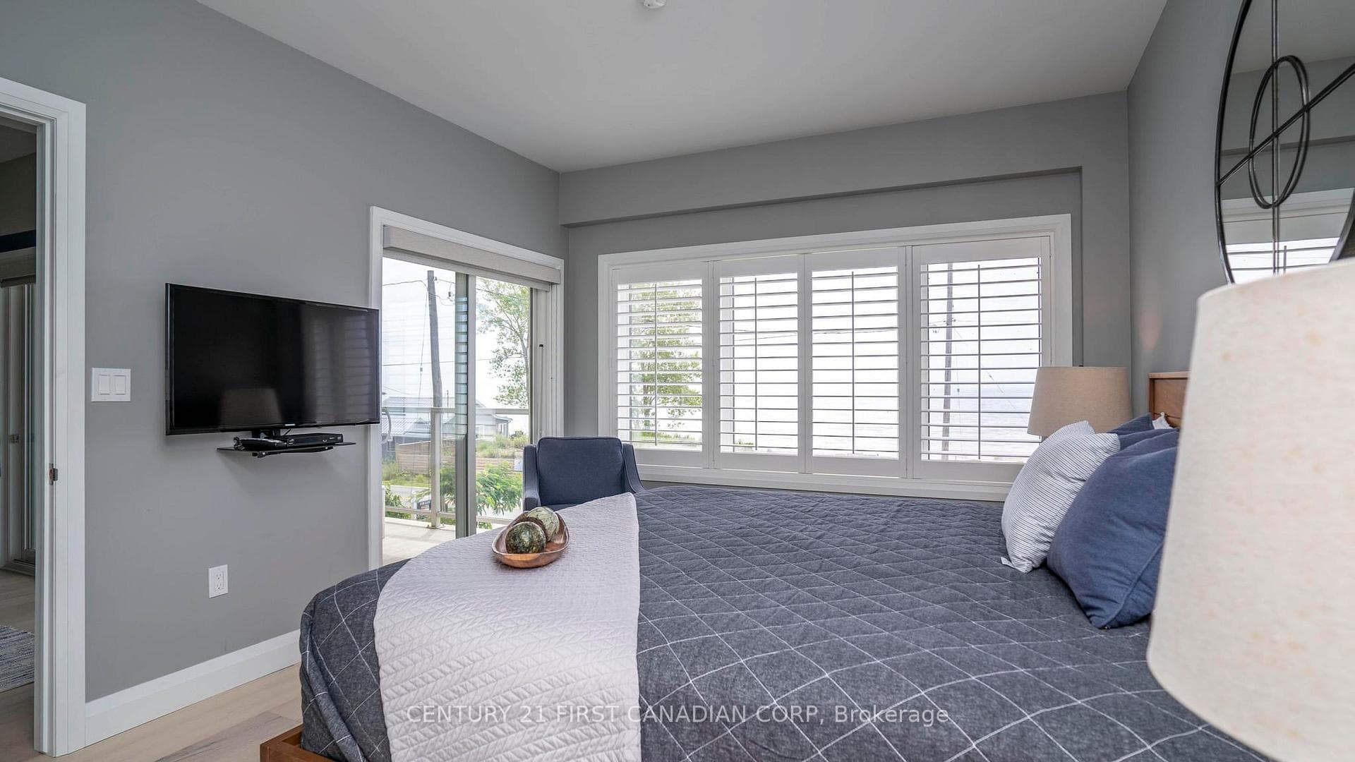 12 Erie Boulevard Unit 208 photo 18