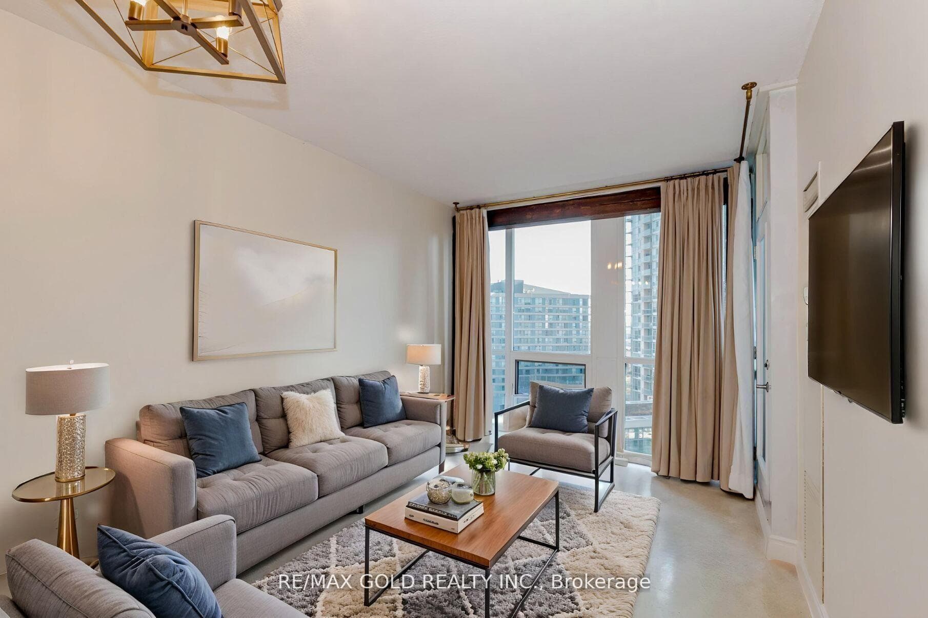 220 Burnhamthorpe Road Unit 1106 photo 17