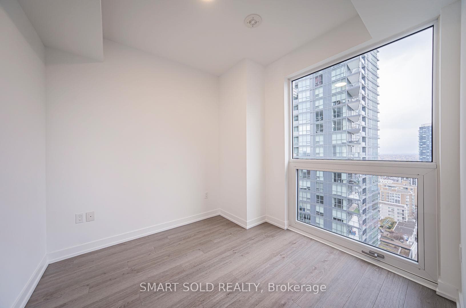 39 Roehampton Avenue Unit 1809 photo 18