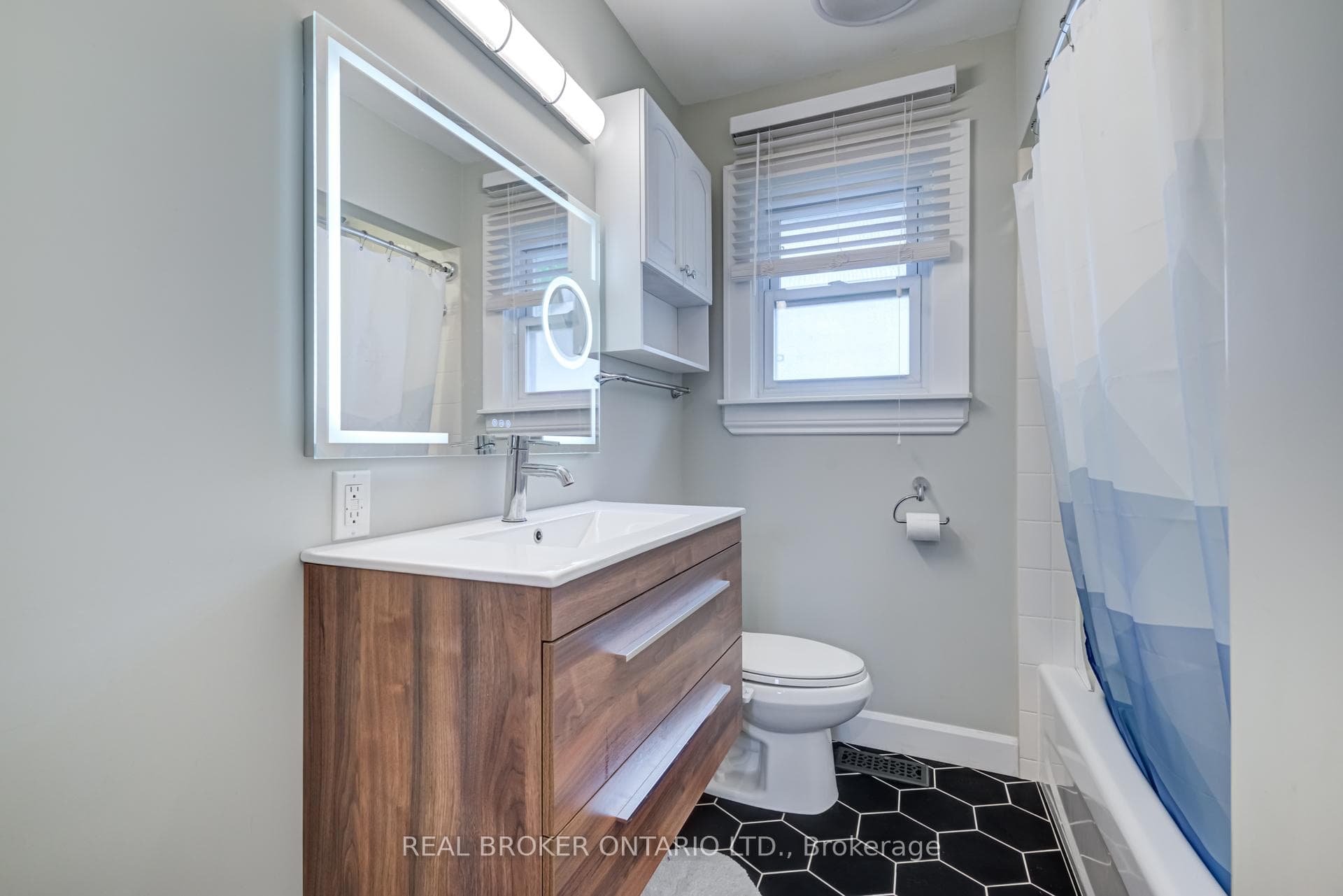 186 Jeffery Avenue Unit Upper photo 26