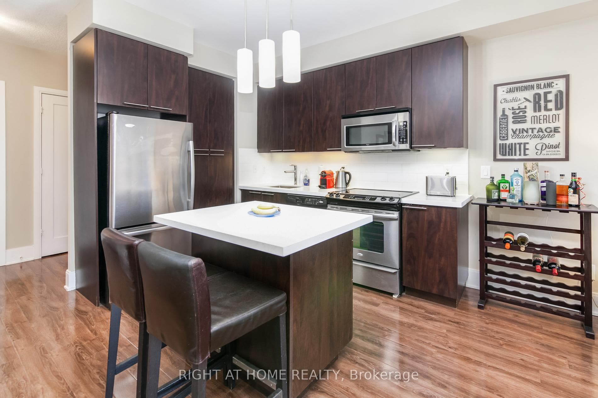 25 Broadway Avenue Unit 505 photo 9