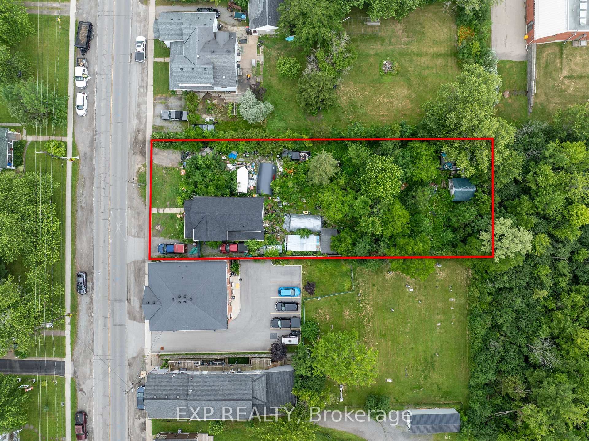 2632 Stevensville Road photo 4