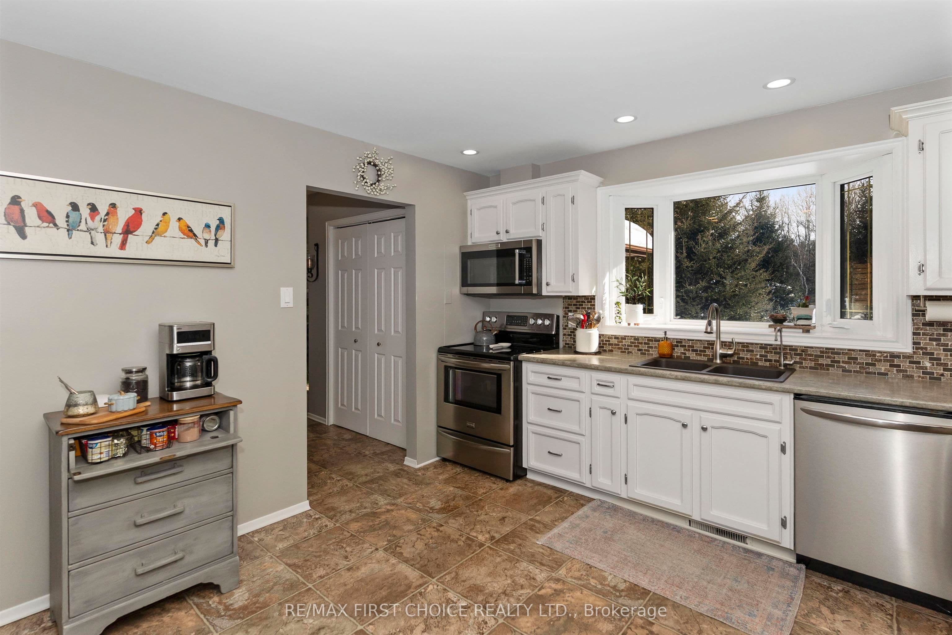 1710 Kerega Road photo 7