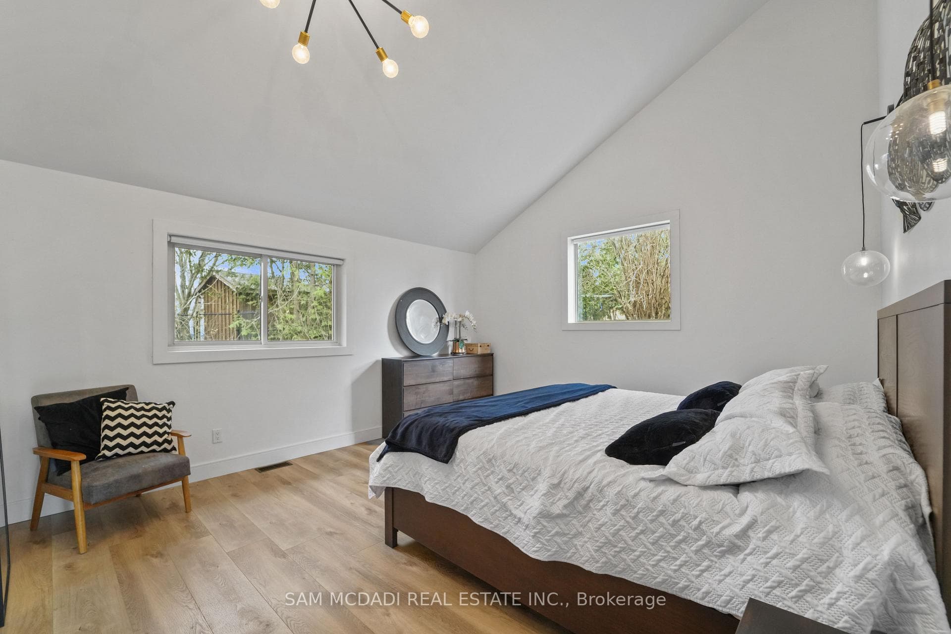 477 Fairview Street photo 22