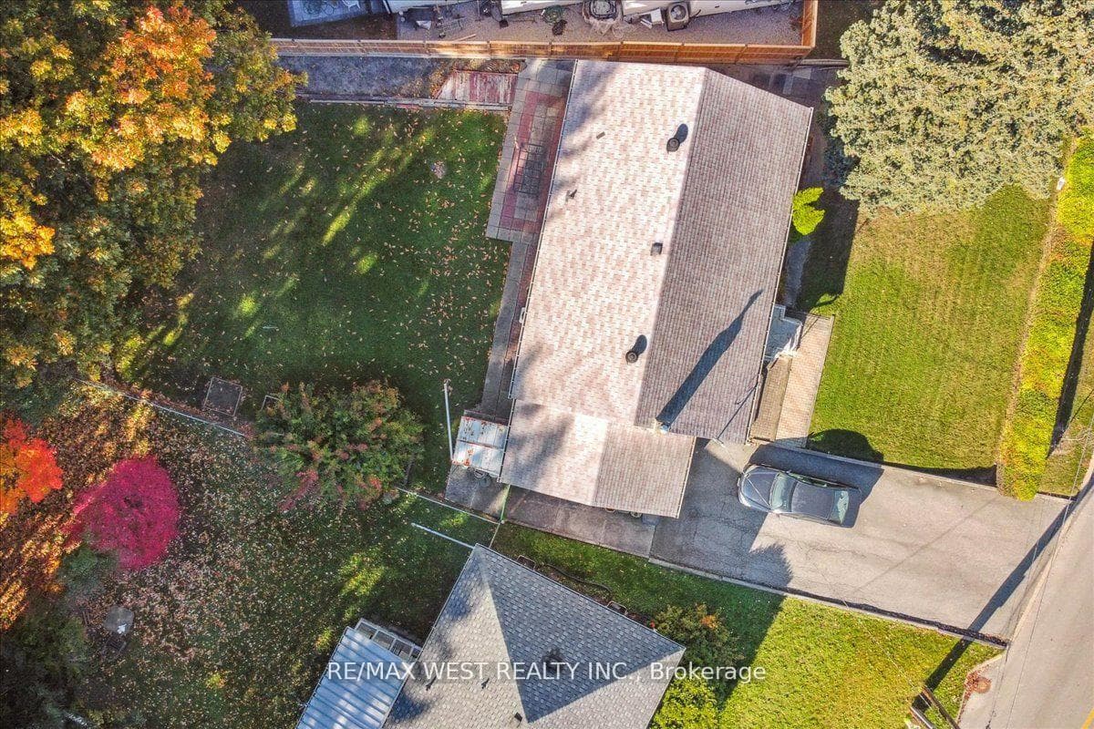 163 Newton Drive photo 5