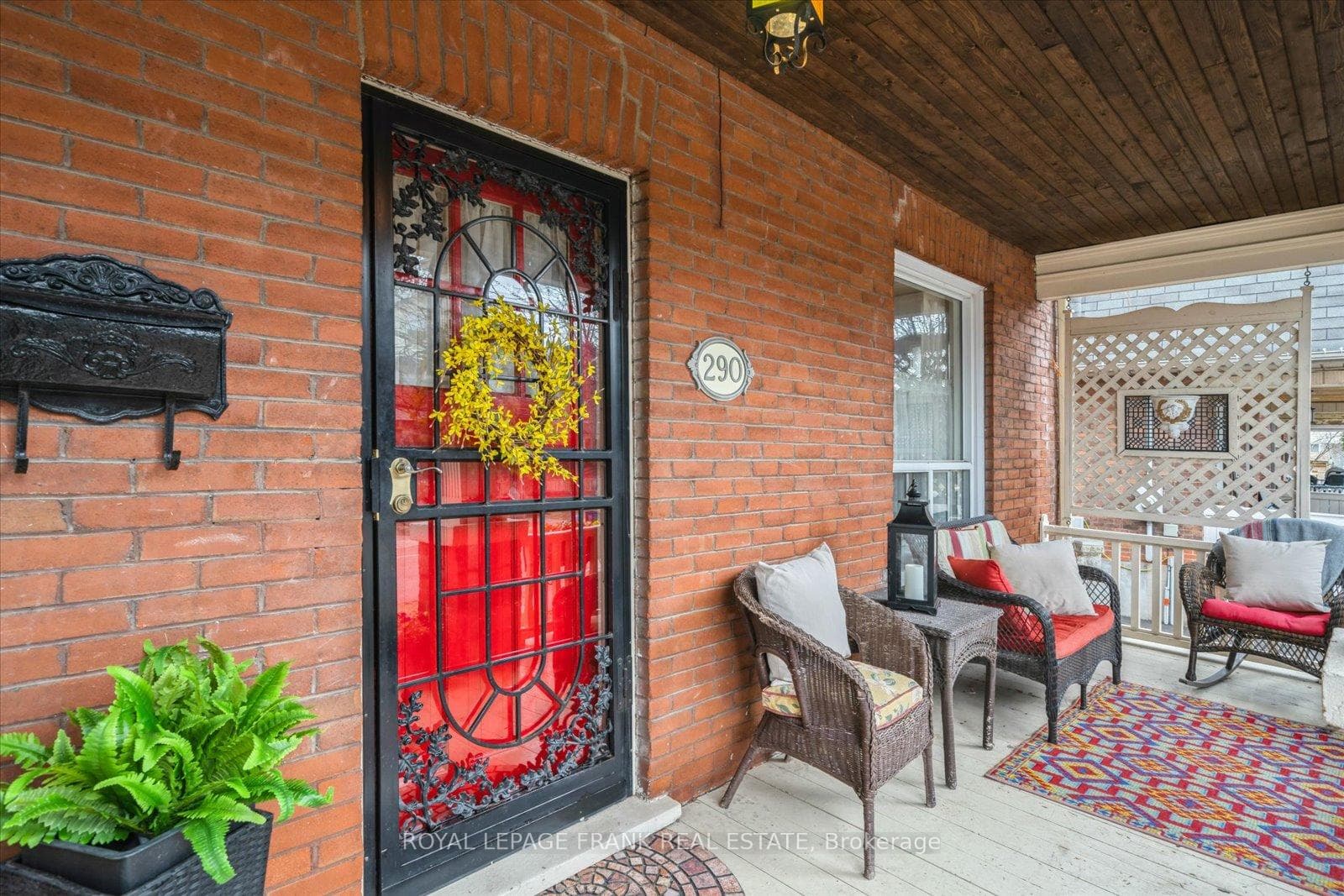 290 Arthur Street photo 5