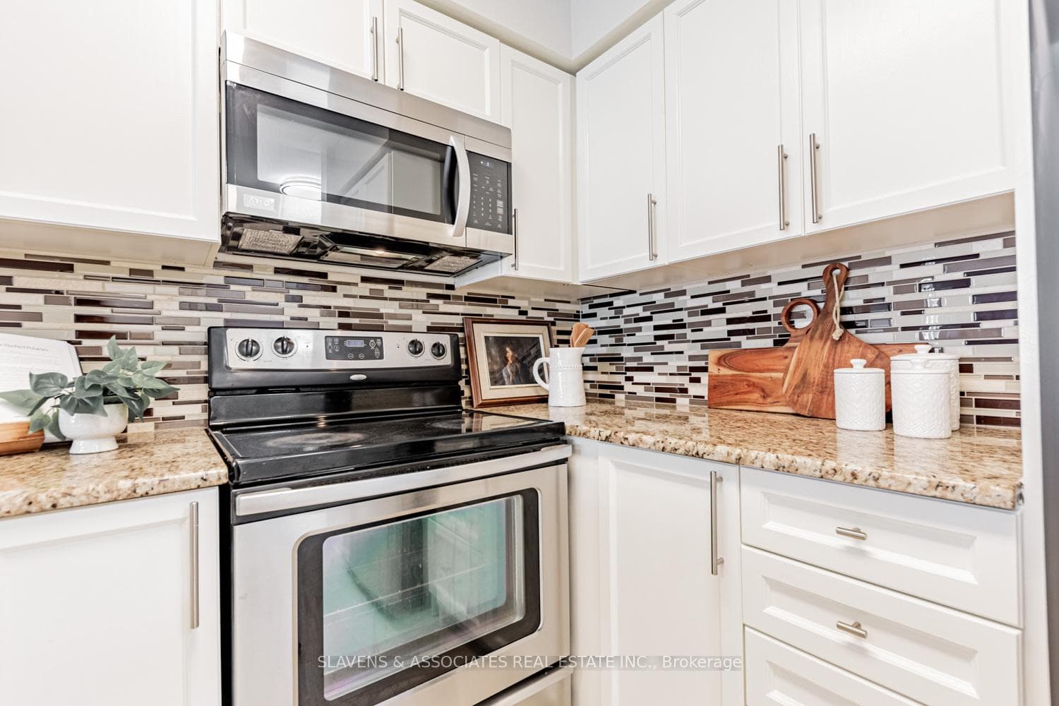 35 Hollywood Avenue Unit 918 photo 4