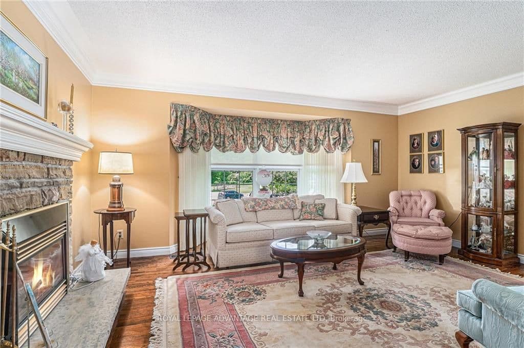 1388 FALLBROOK Road photo 5