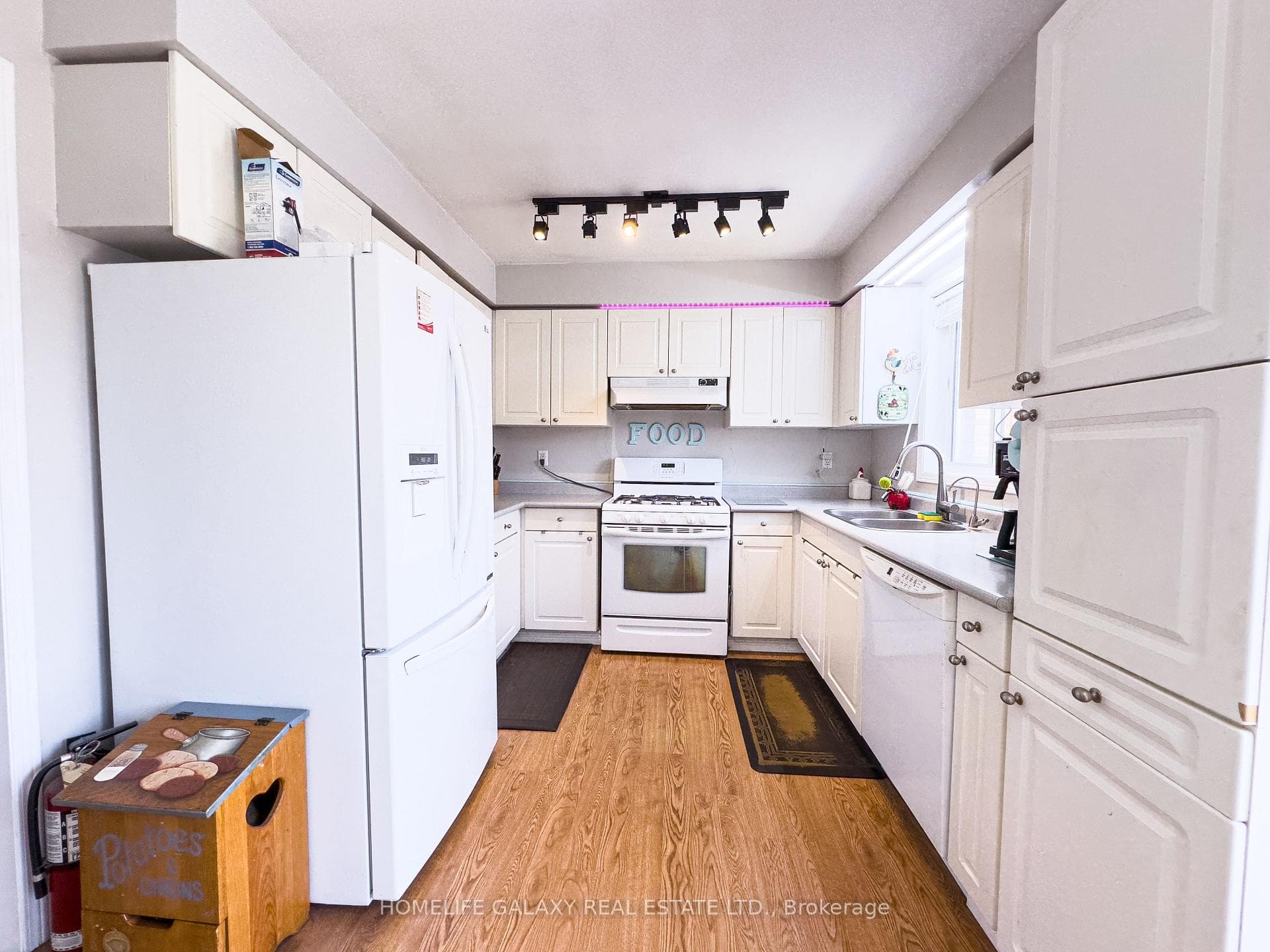 135 Trudeau Drive photo 12