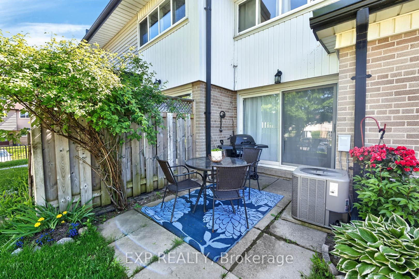925 Bayly Street Unit 36 photo 4