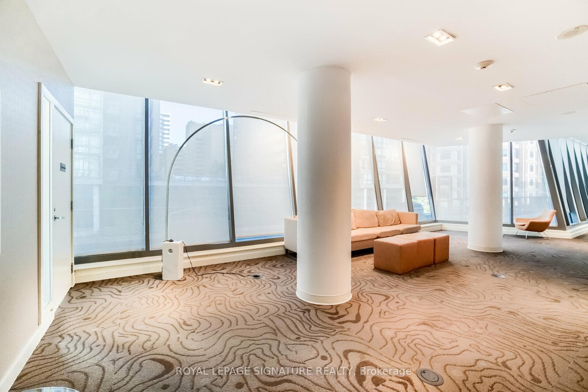 832 Bay Street Unit 3307 photo 31