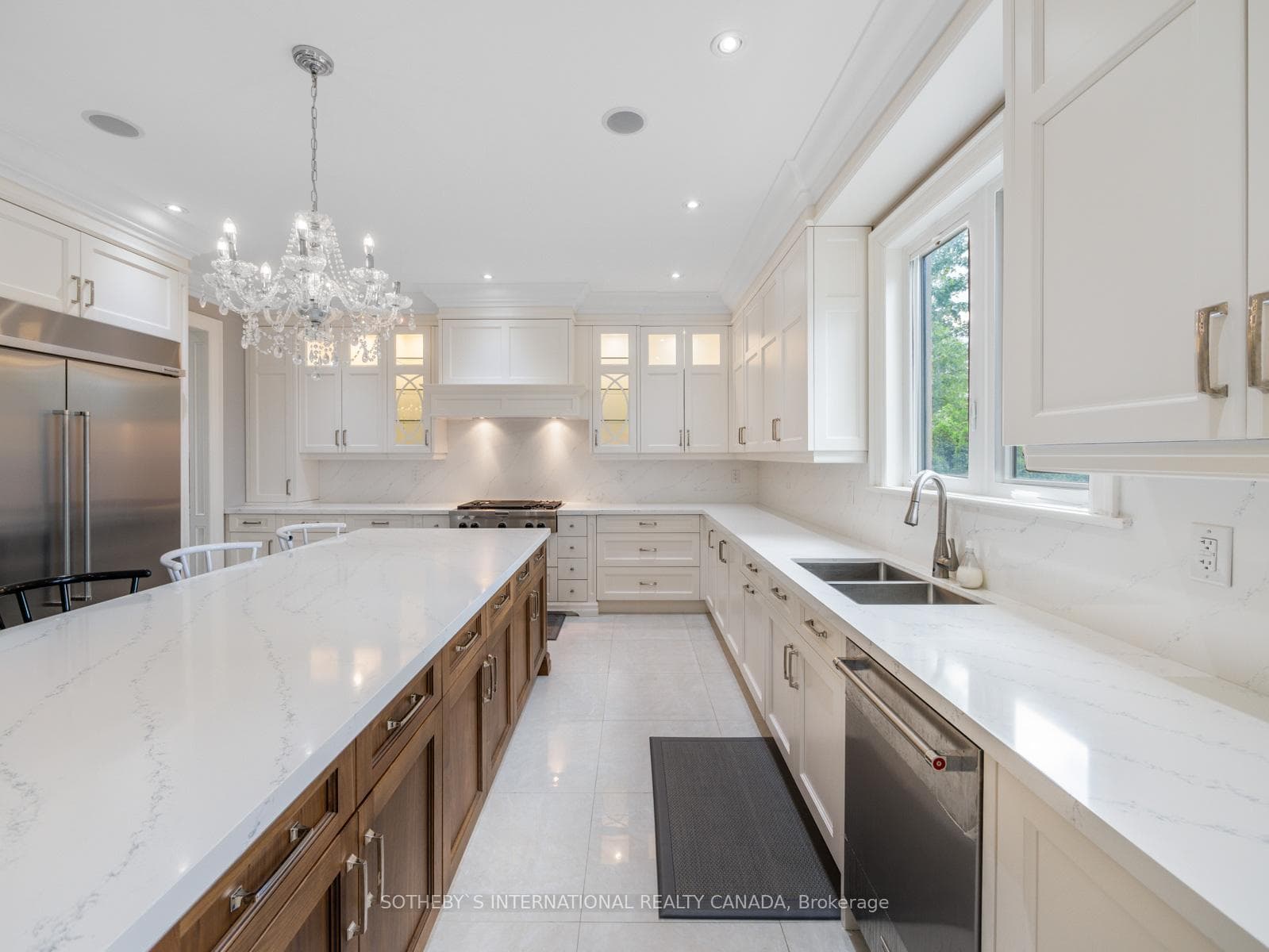 1092 Henley Road photo 12