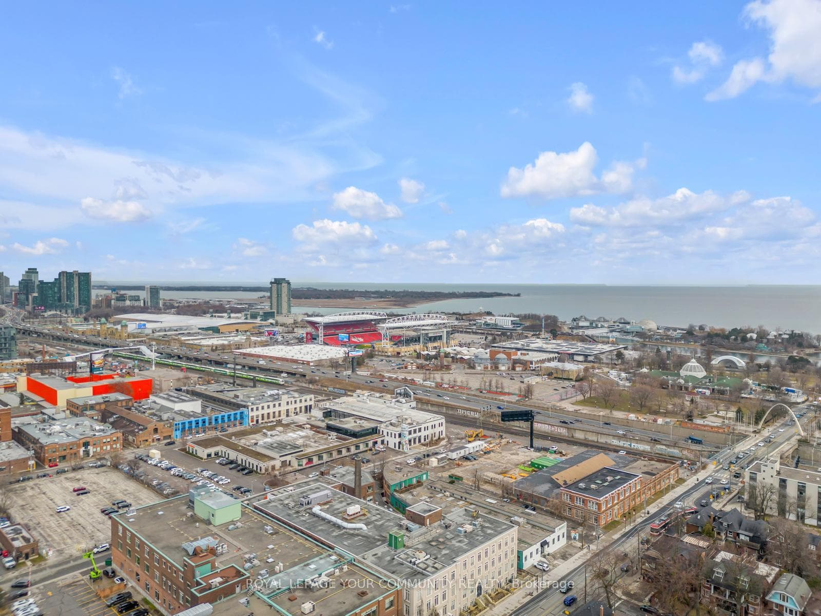 270 Dufferin Street Unit 1106 photo 17