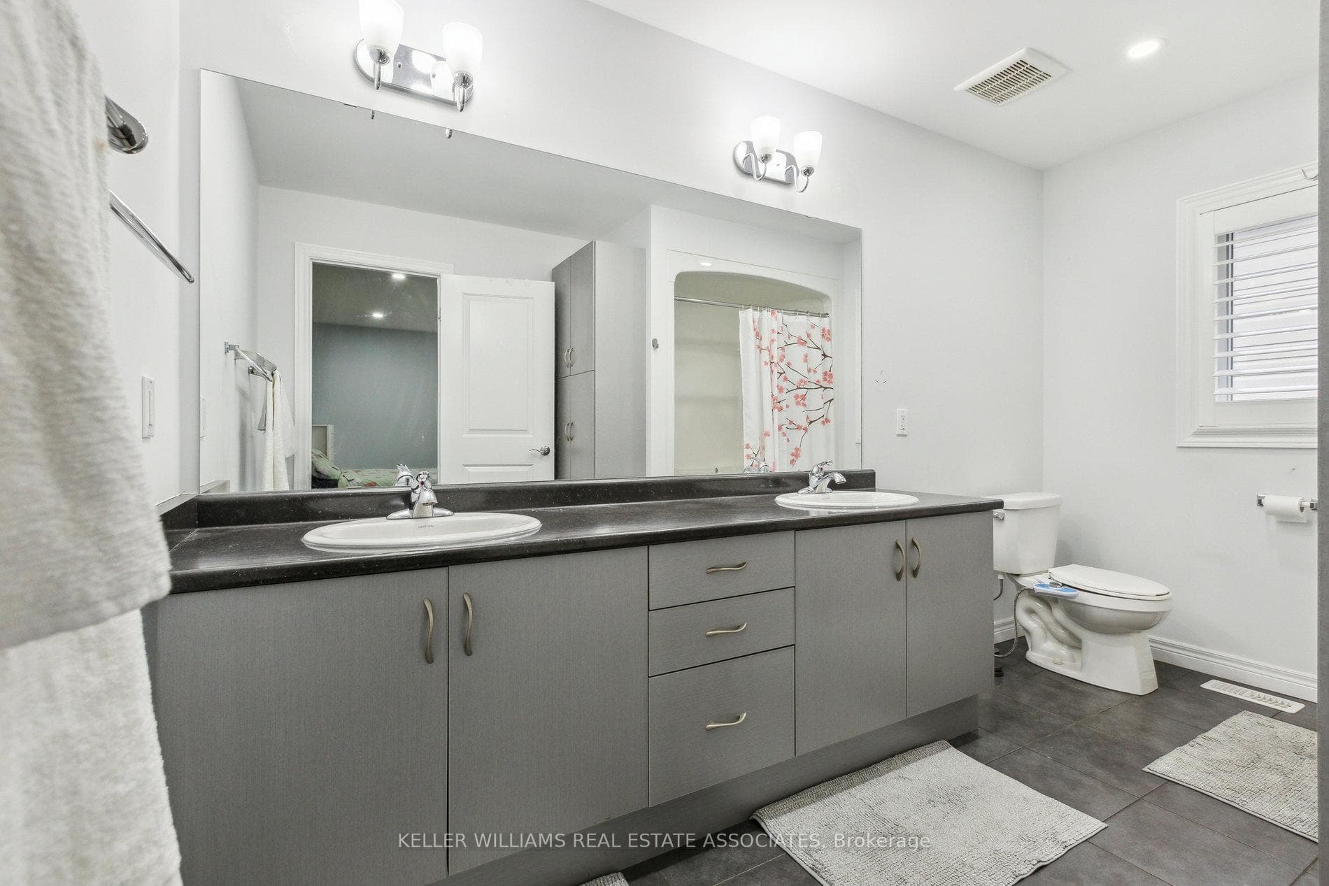 65 Dolomiti Court photo 31