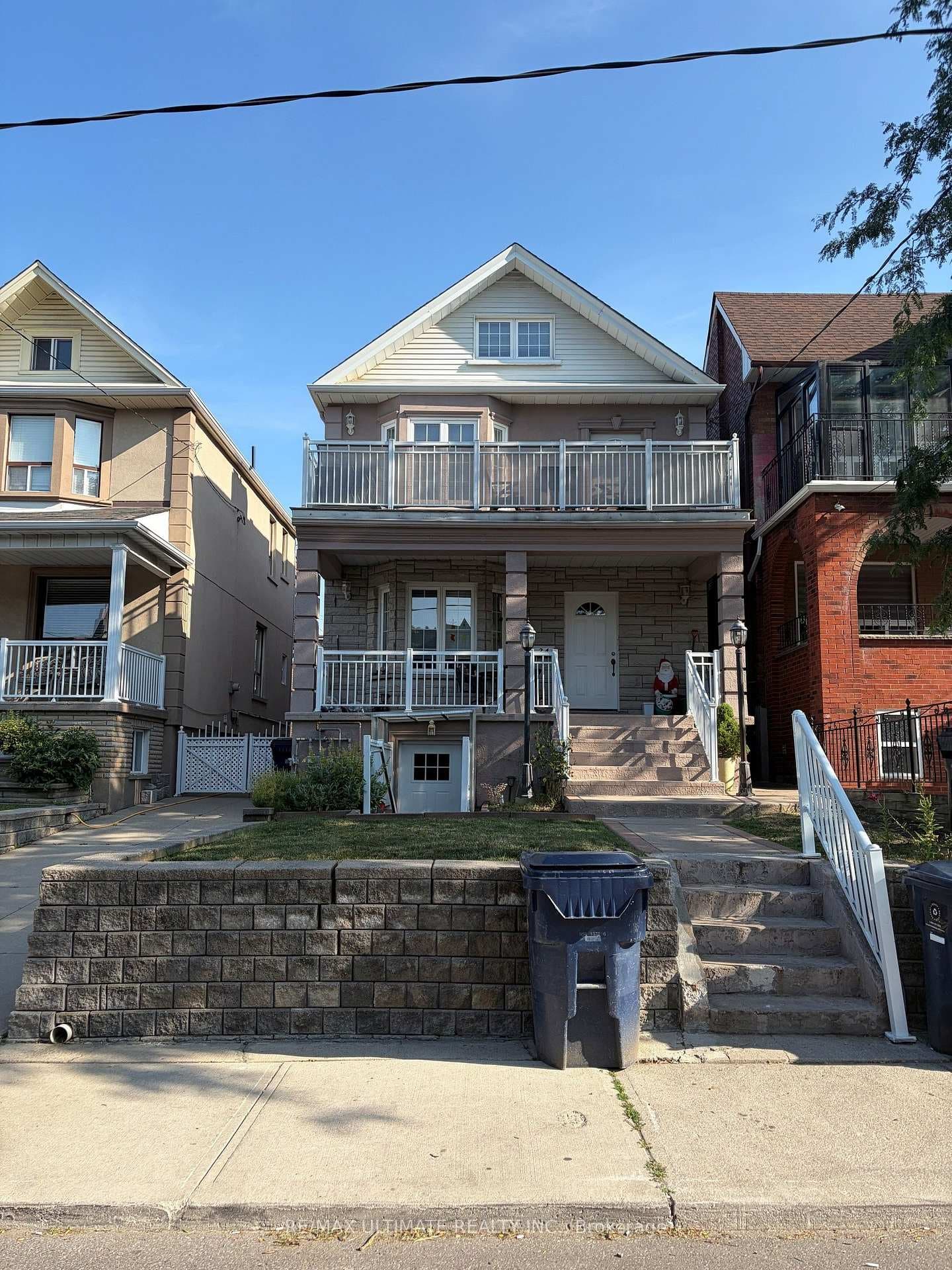 34 Peterborough Avenue Unit Bsmt photo 1