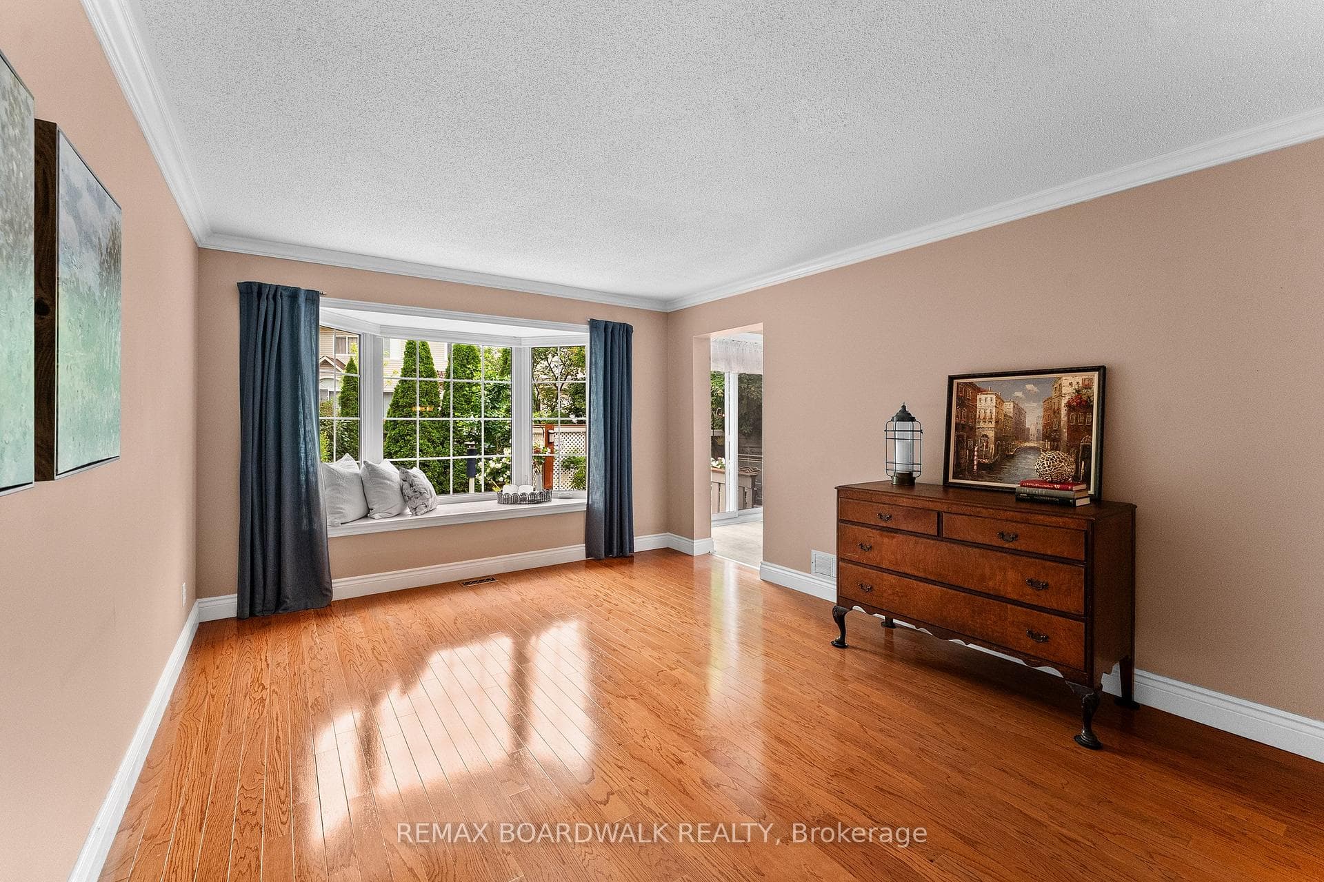 Living room has a gorgeous bay window