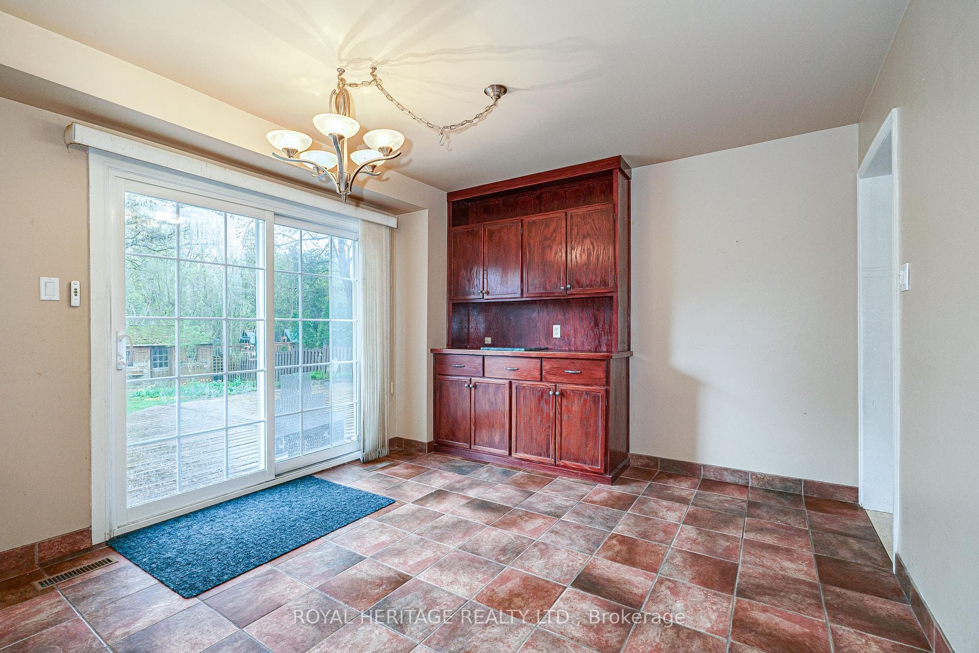 100 Squire Bakers Lane photo 9