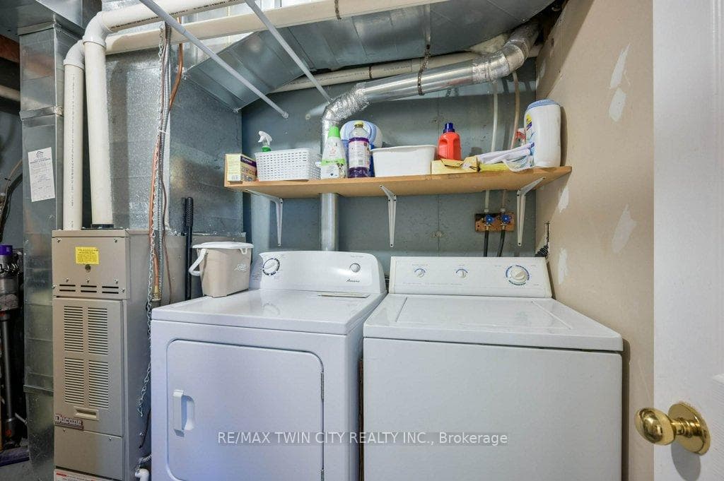 142 YORK Street Unit 10 photo 30