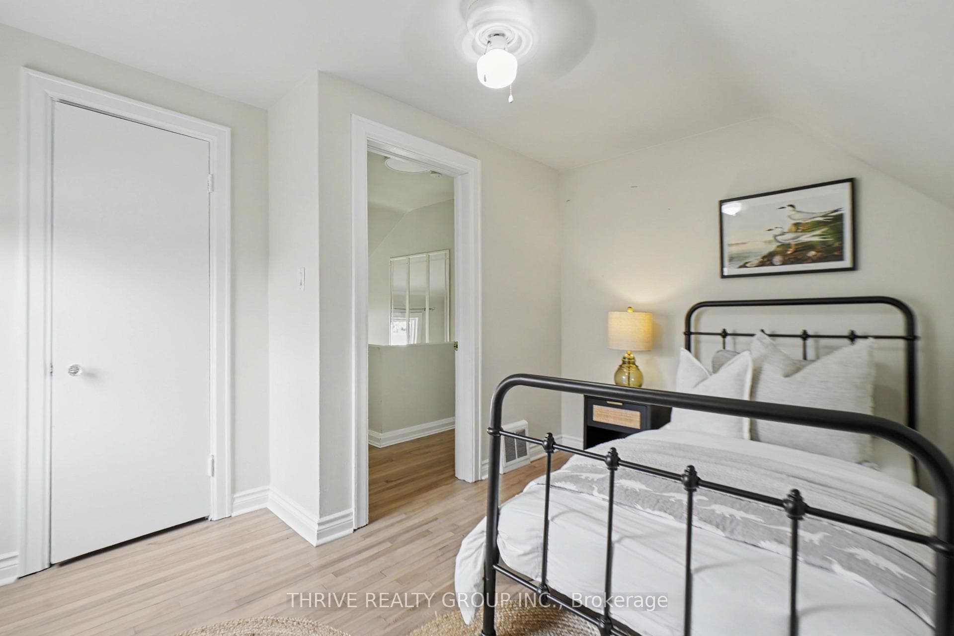 166 Ashland Avenue photo 26