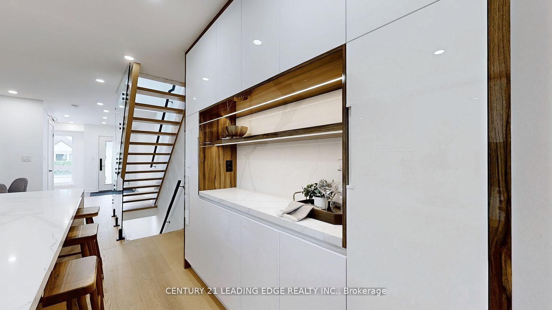 42 Linton Avenue photo 9