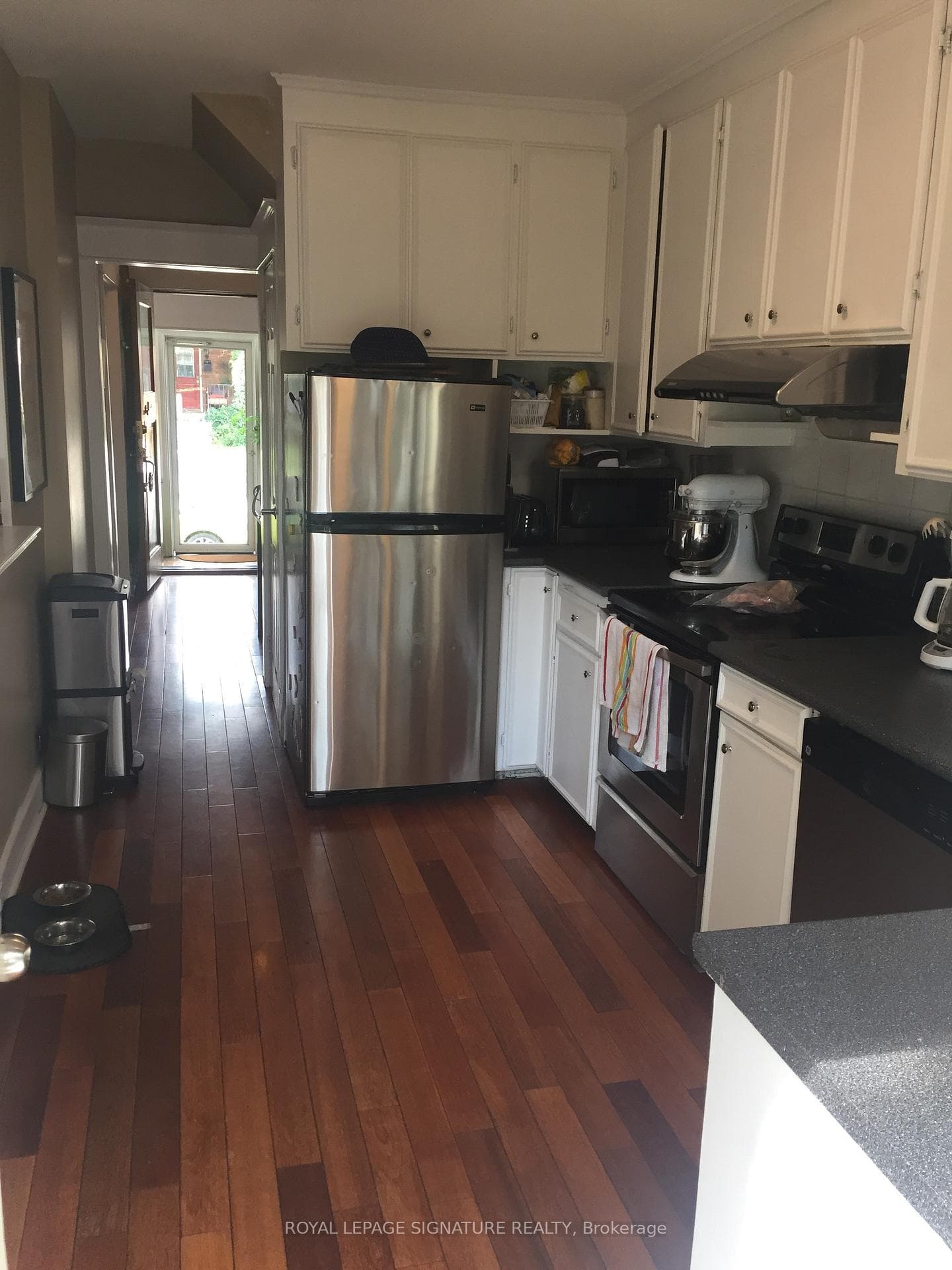 87 Runnymede Road photo 3