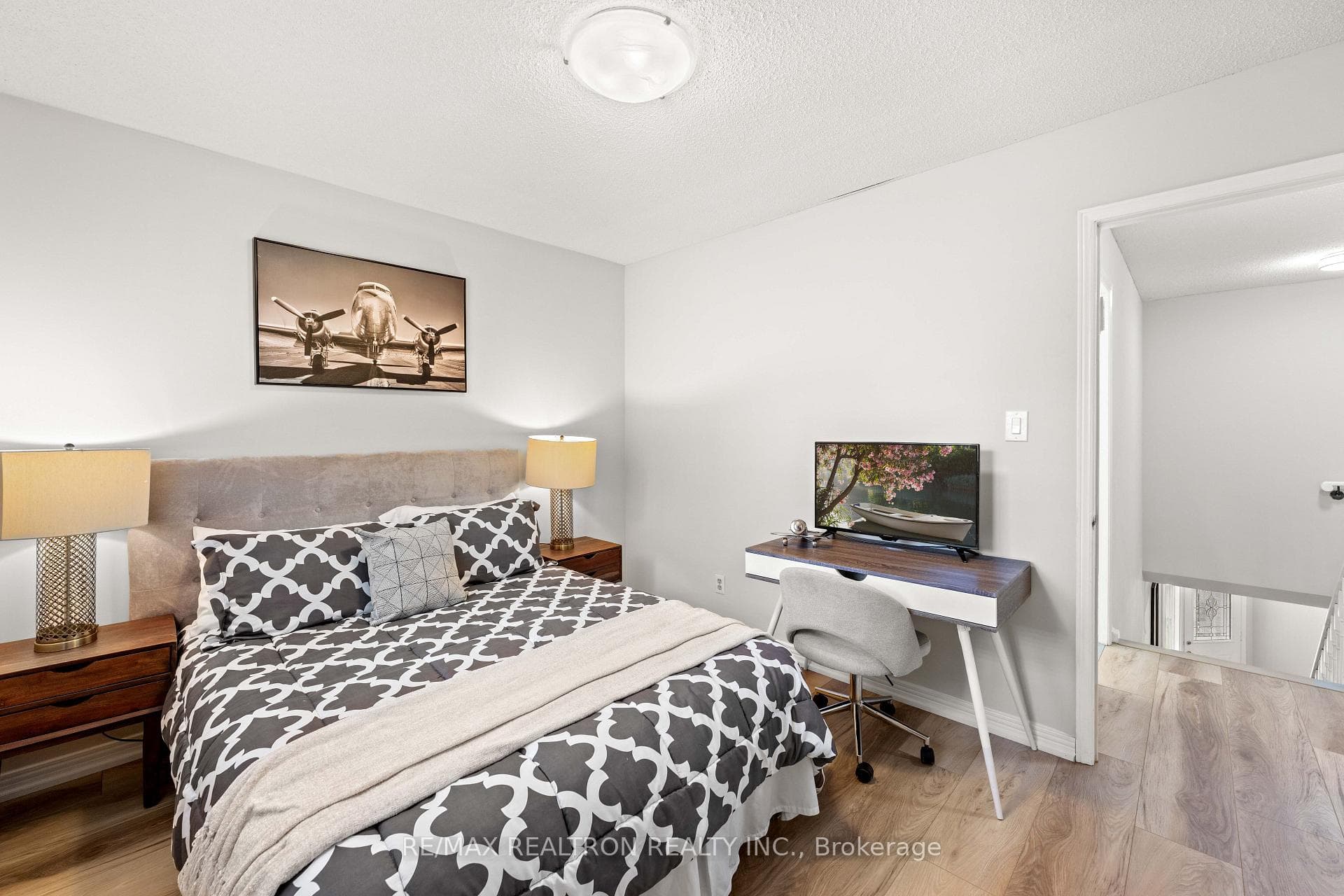 143 Spring Gate Boulevard photo 37