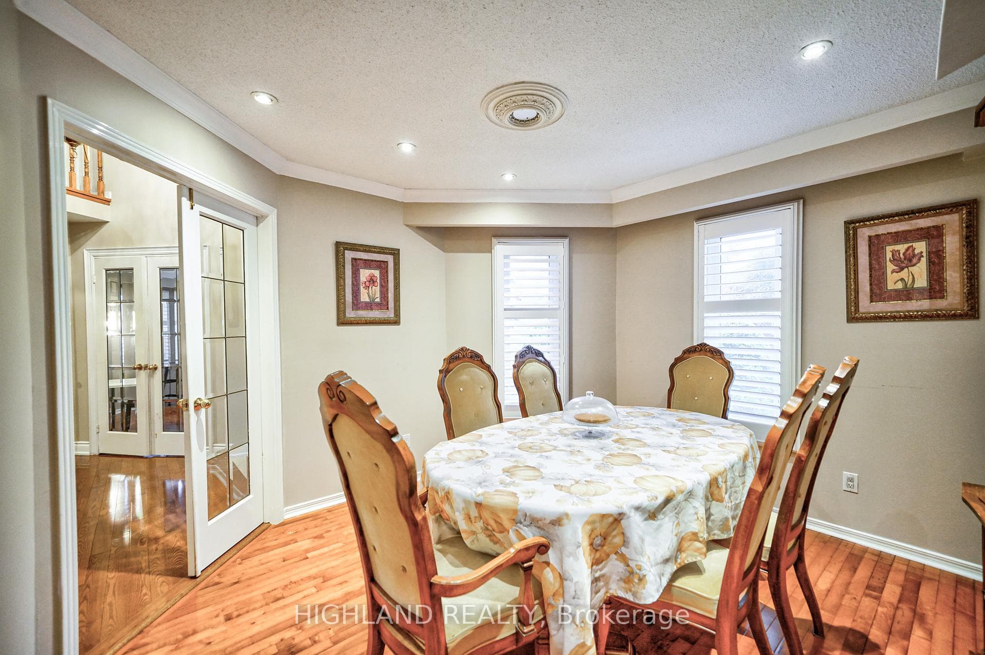 4441 Mayflower Drive Unit Upper photo 9
