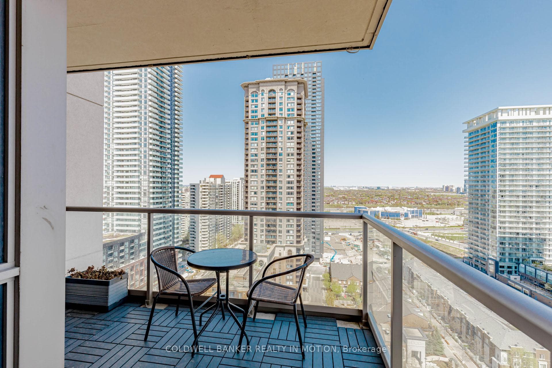 388 Prince Of Wales Drive Unit 2008 photo 16