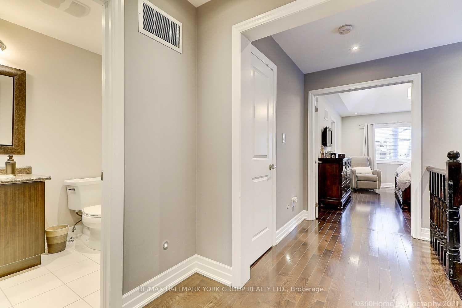 63 Alex Campbell Cres Drive photo 9