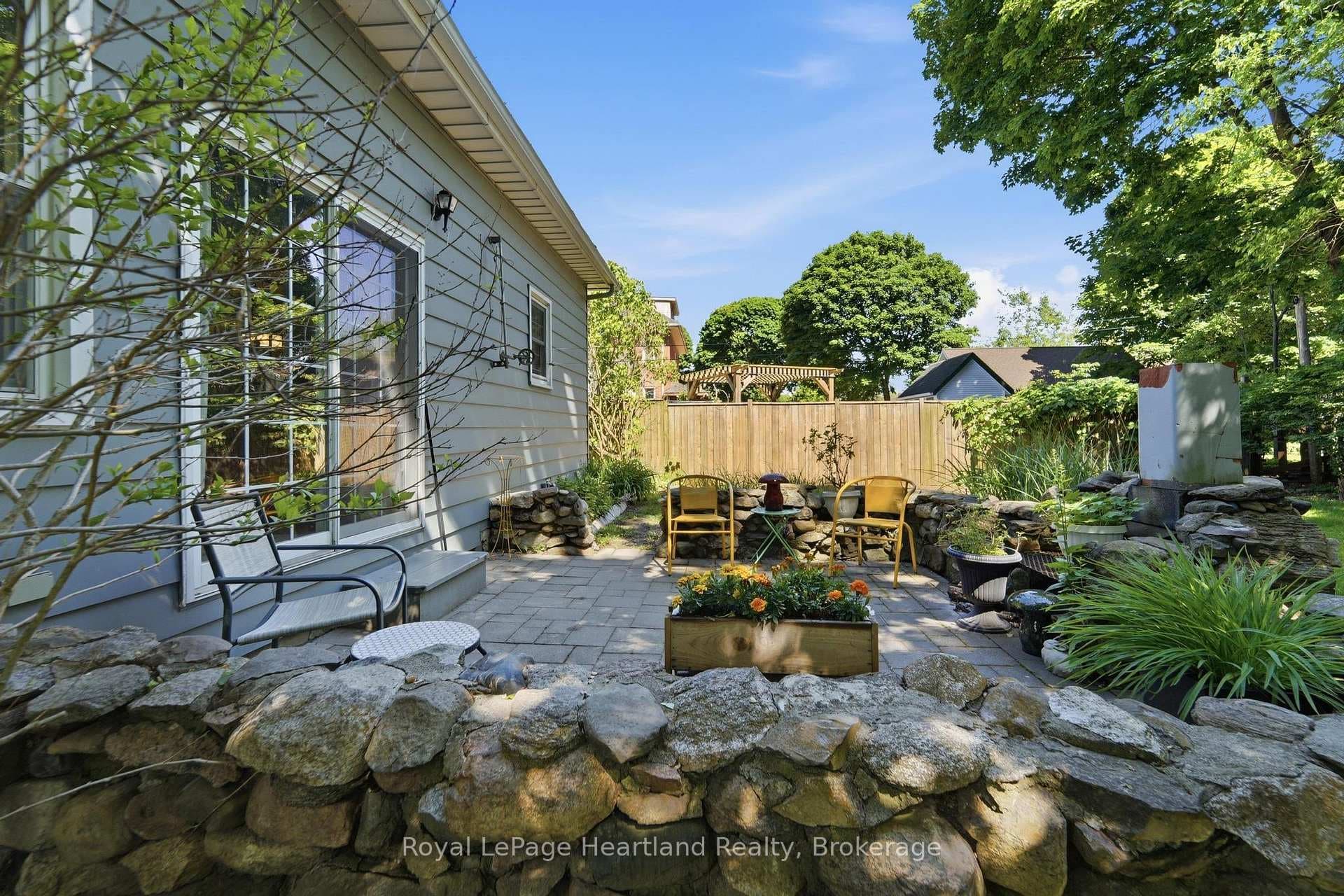36 Trafalgar Street photo 37