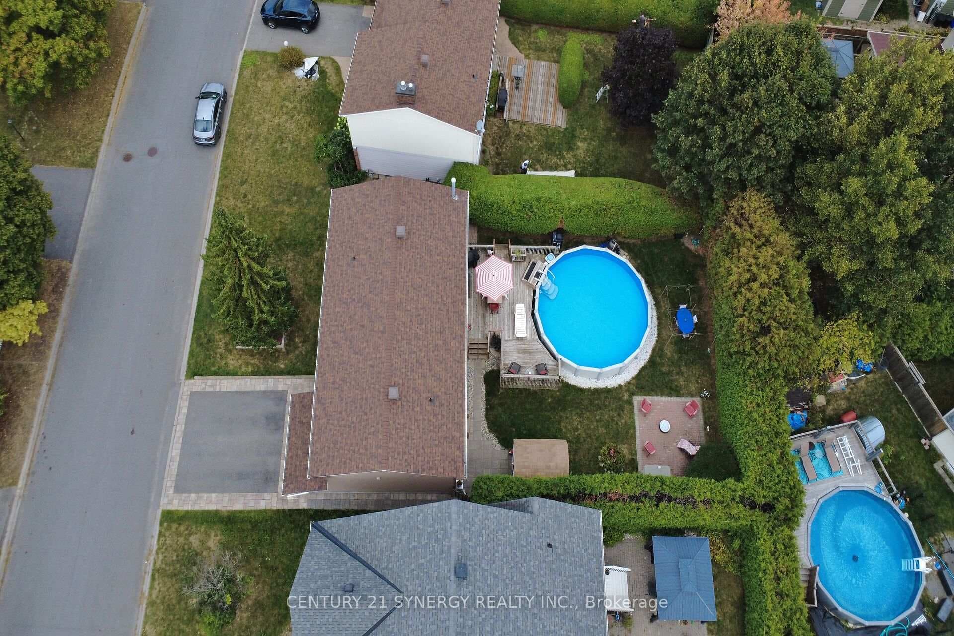 61 Fieldgate Drive photo 37