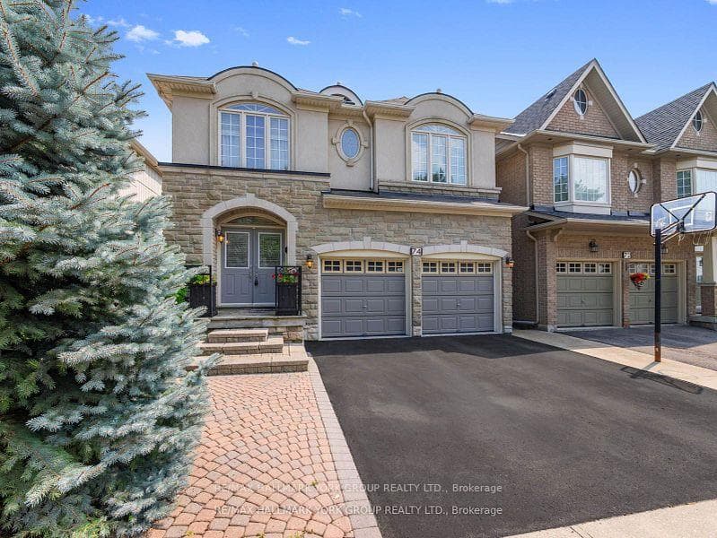 74 Thomas Legge Crescent photo 41