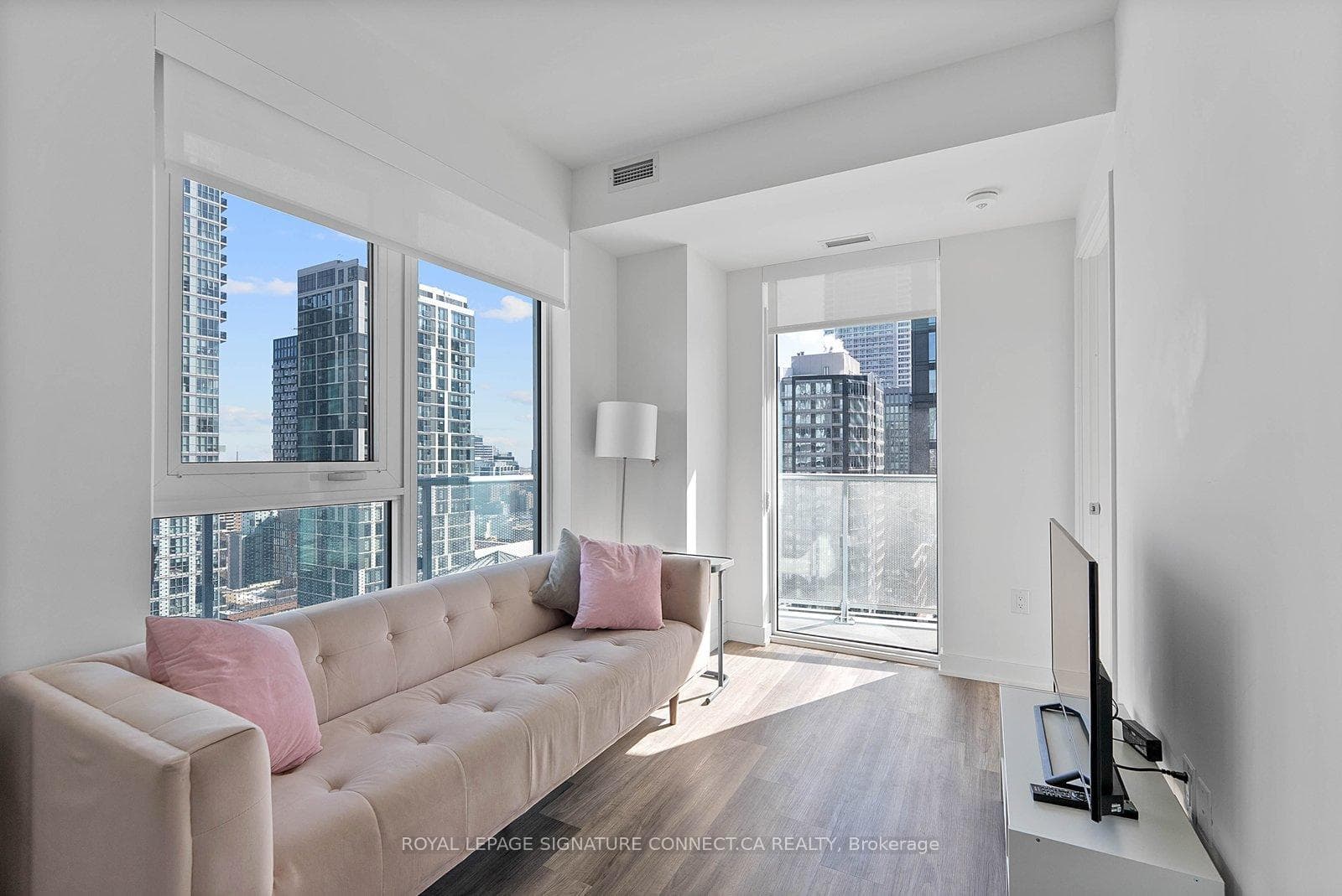 100 Dalhousie Street Unit 2107 photo 8