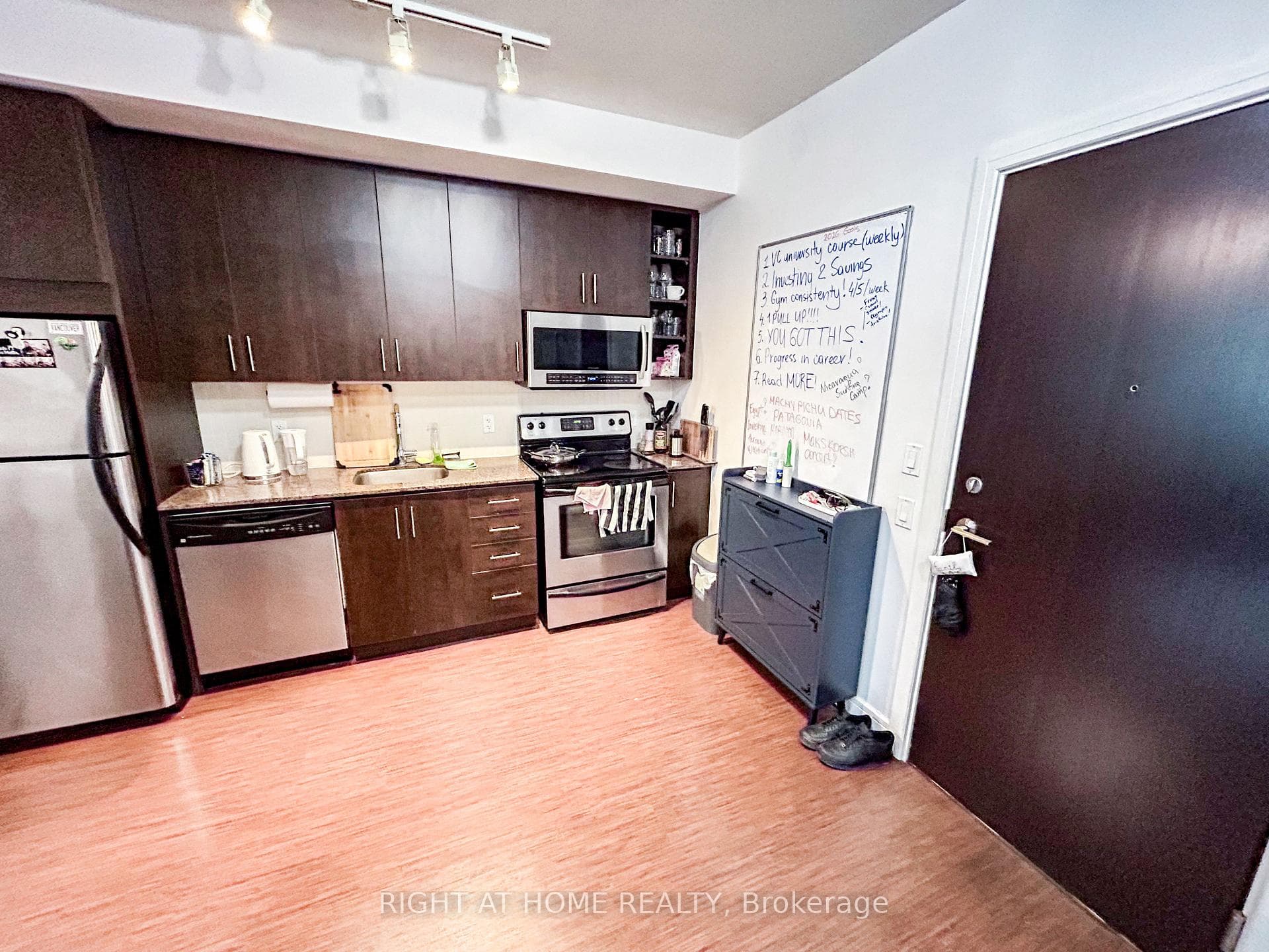 116 George Street Unit 1006 photo 5