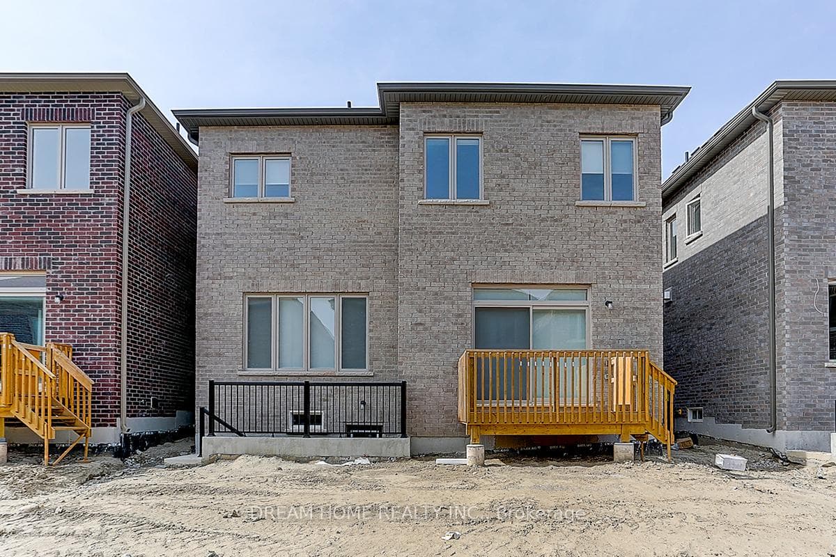 125 Prairie Rose Drive photo 2