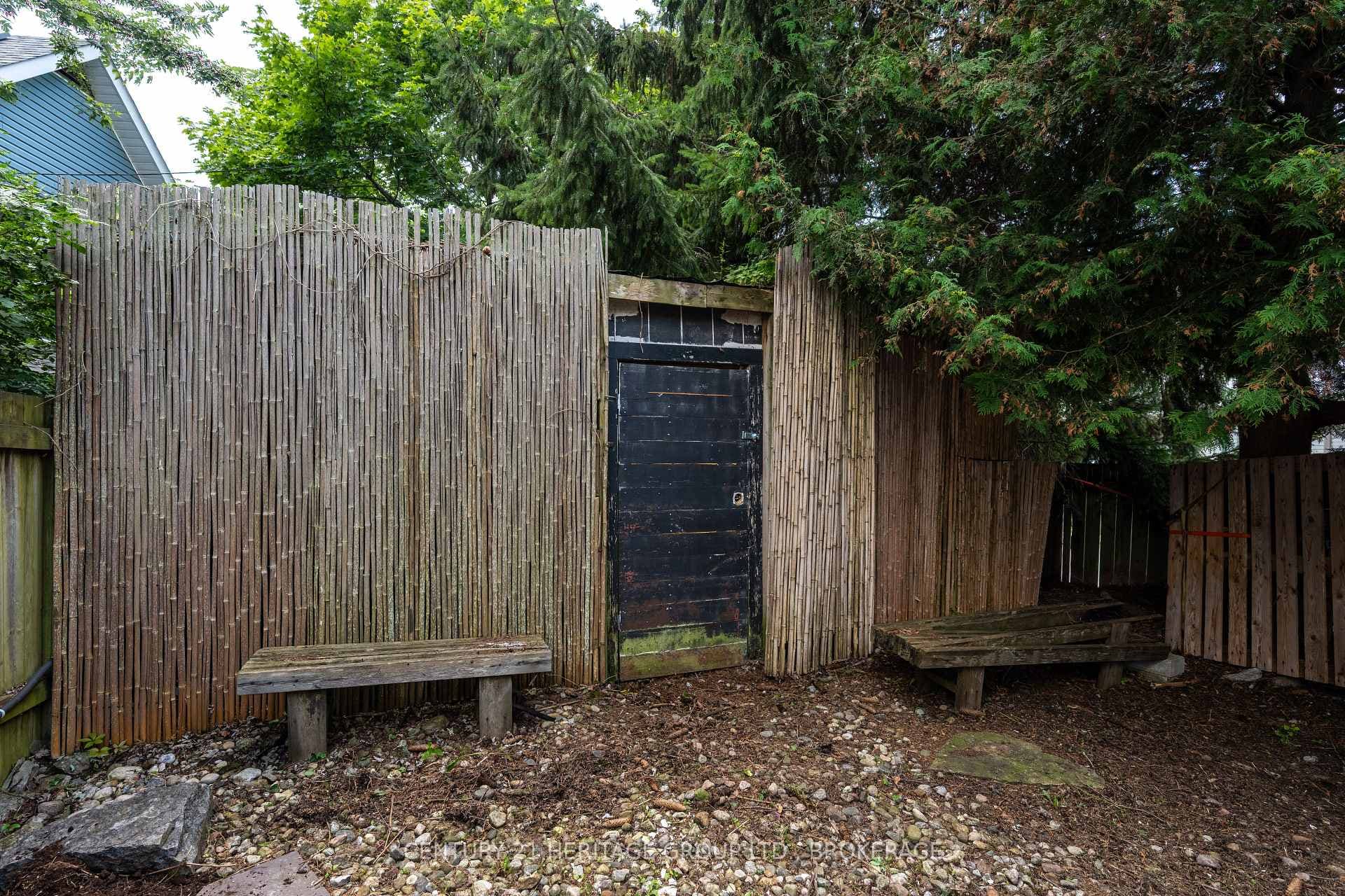 18 Pine Street photo 33