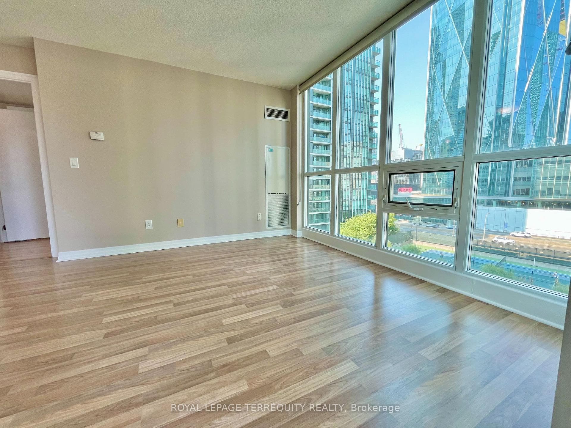 12 Yonge Street Unit 1002 photo 4