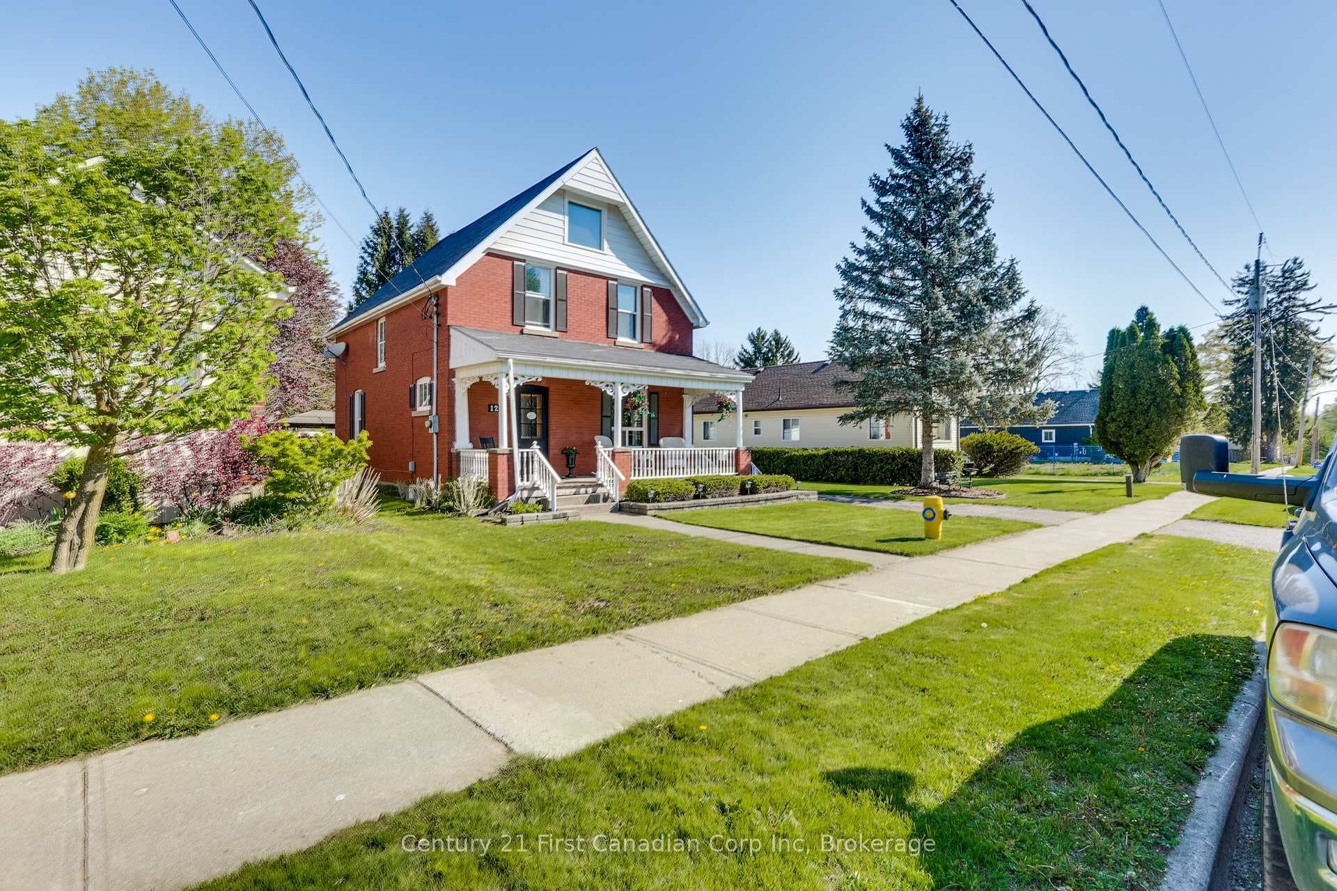 128 Washington Street photo 2