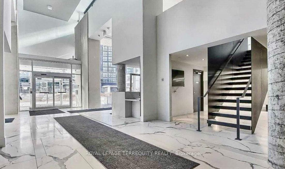 2908 Highway 7 Road Unit 507E photo 16