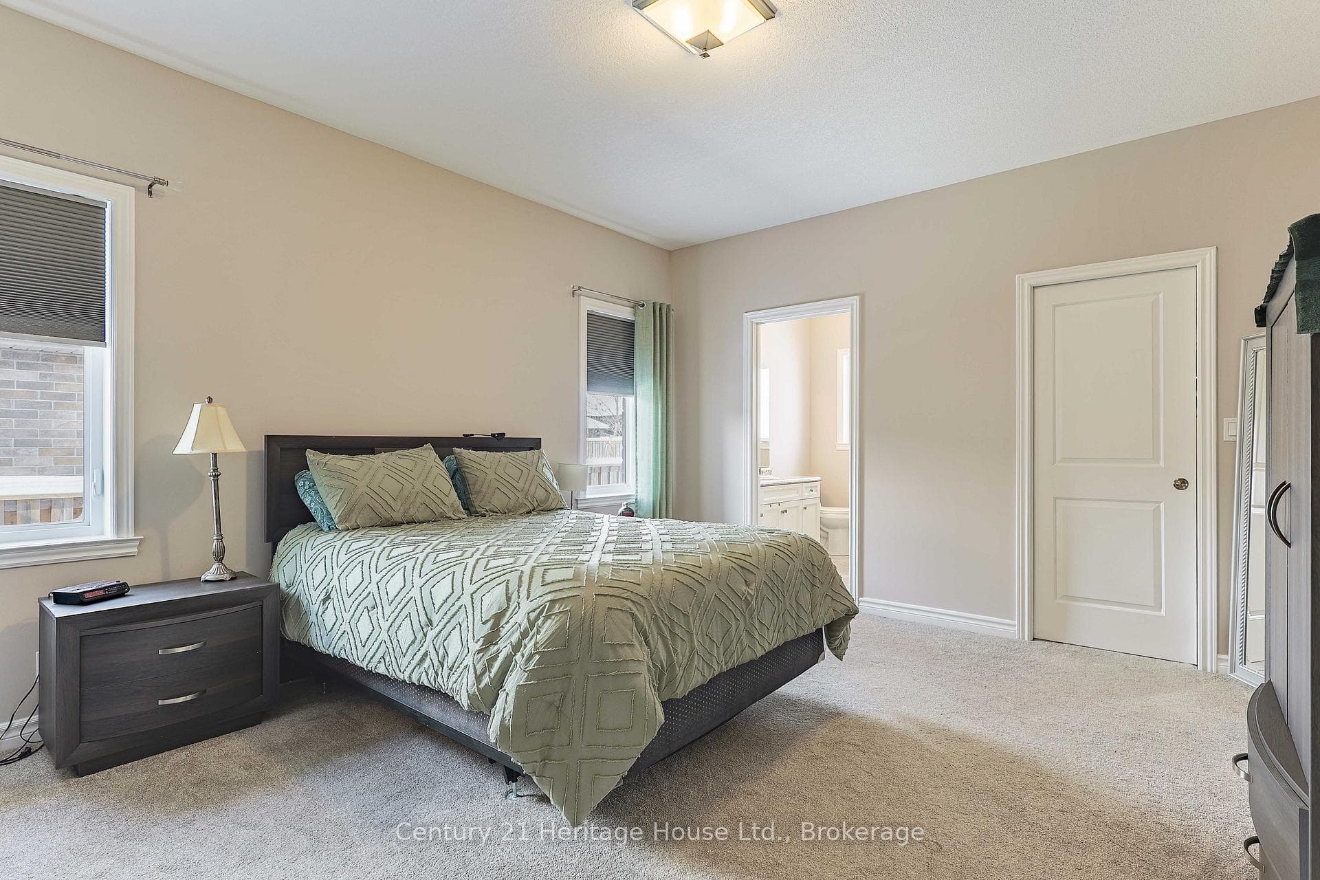 103 Lam Boulevard photo 13