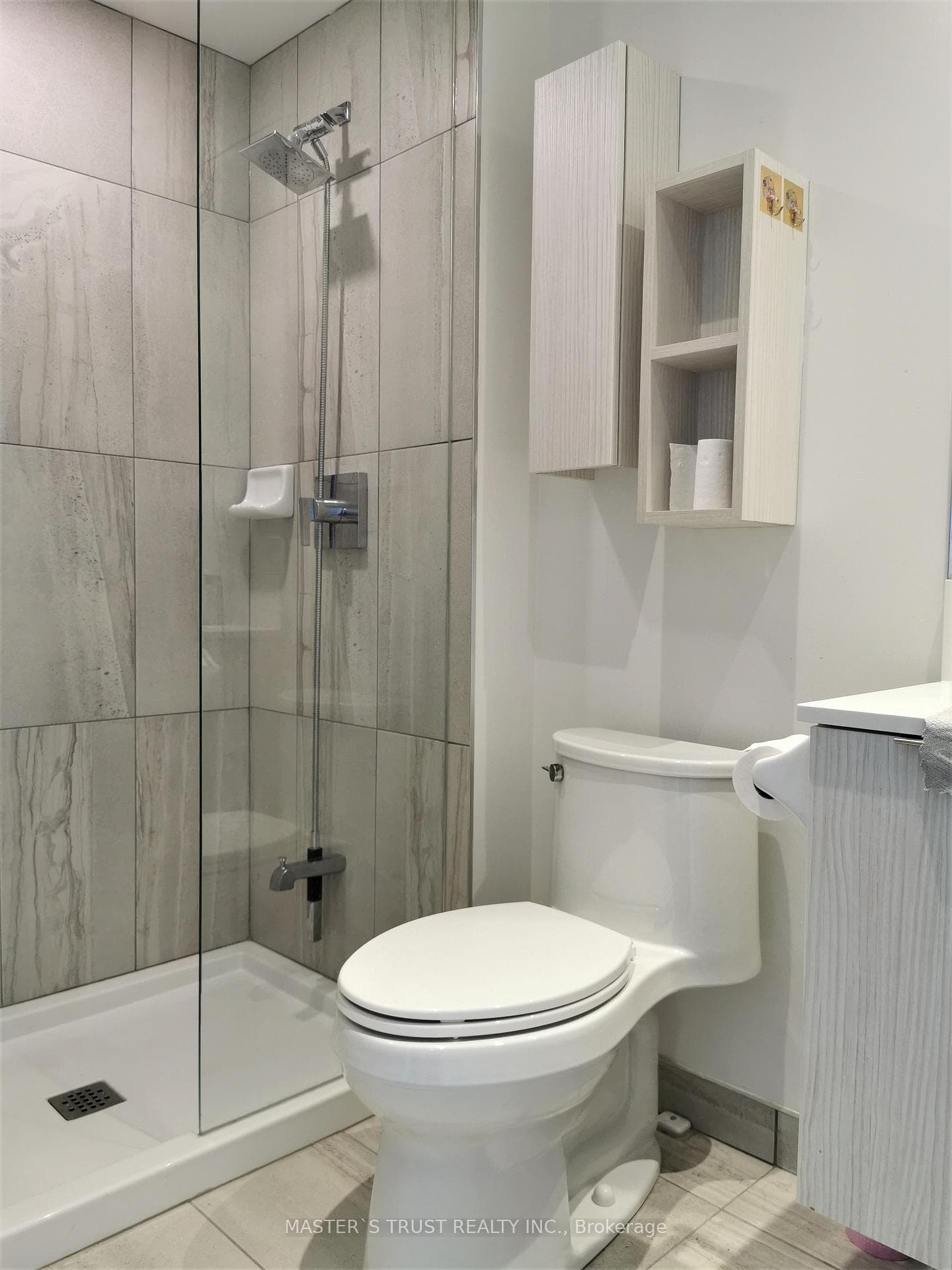 195 Redpath Avenue Unit 2711 photo 6