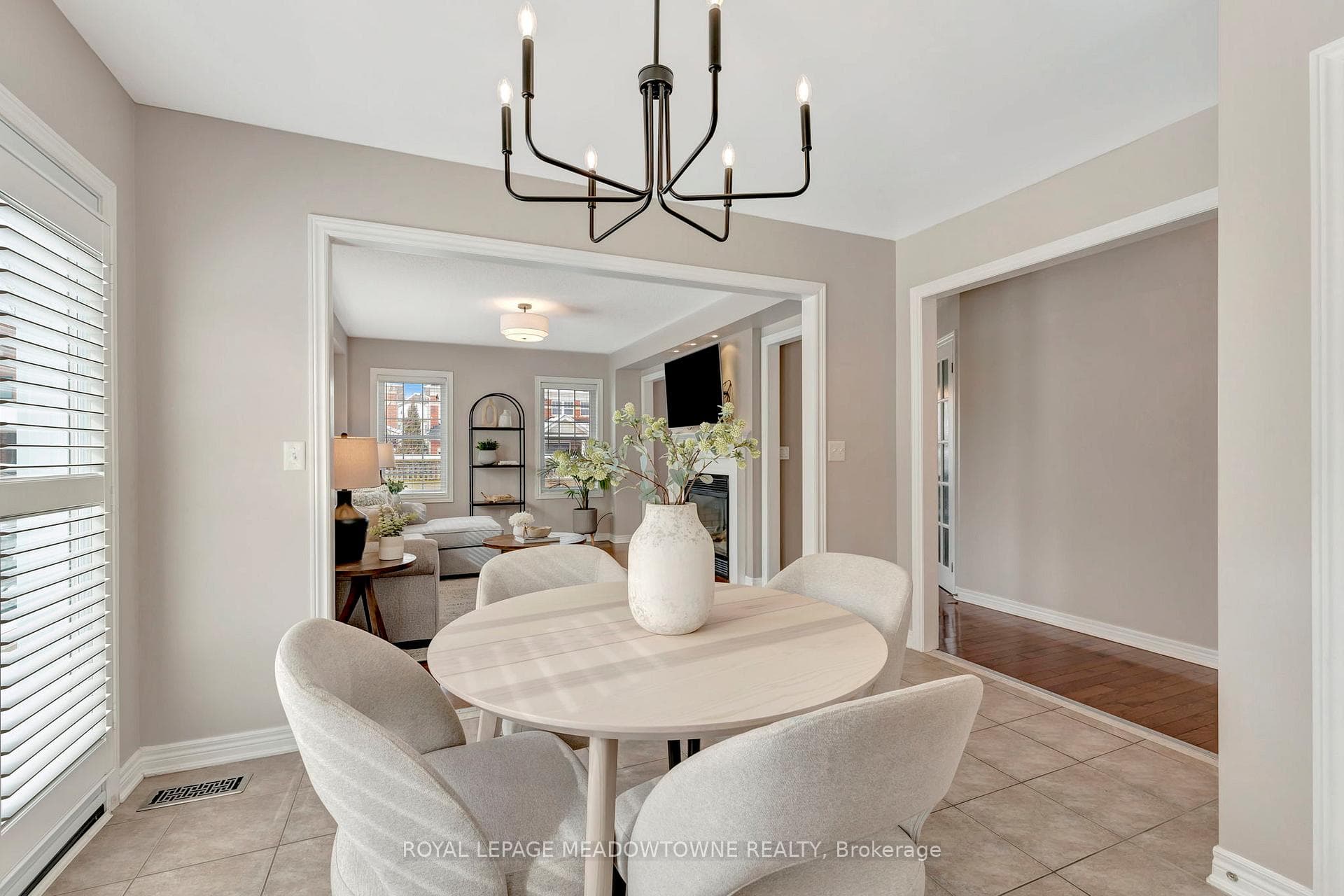 19 Buttercup Crescent photo 11