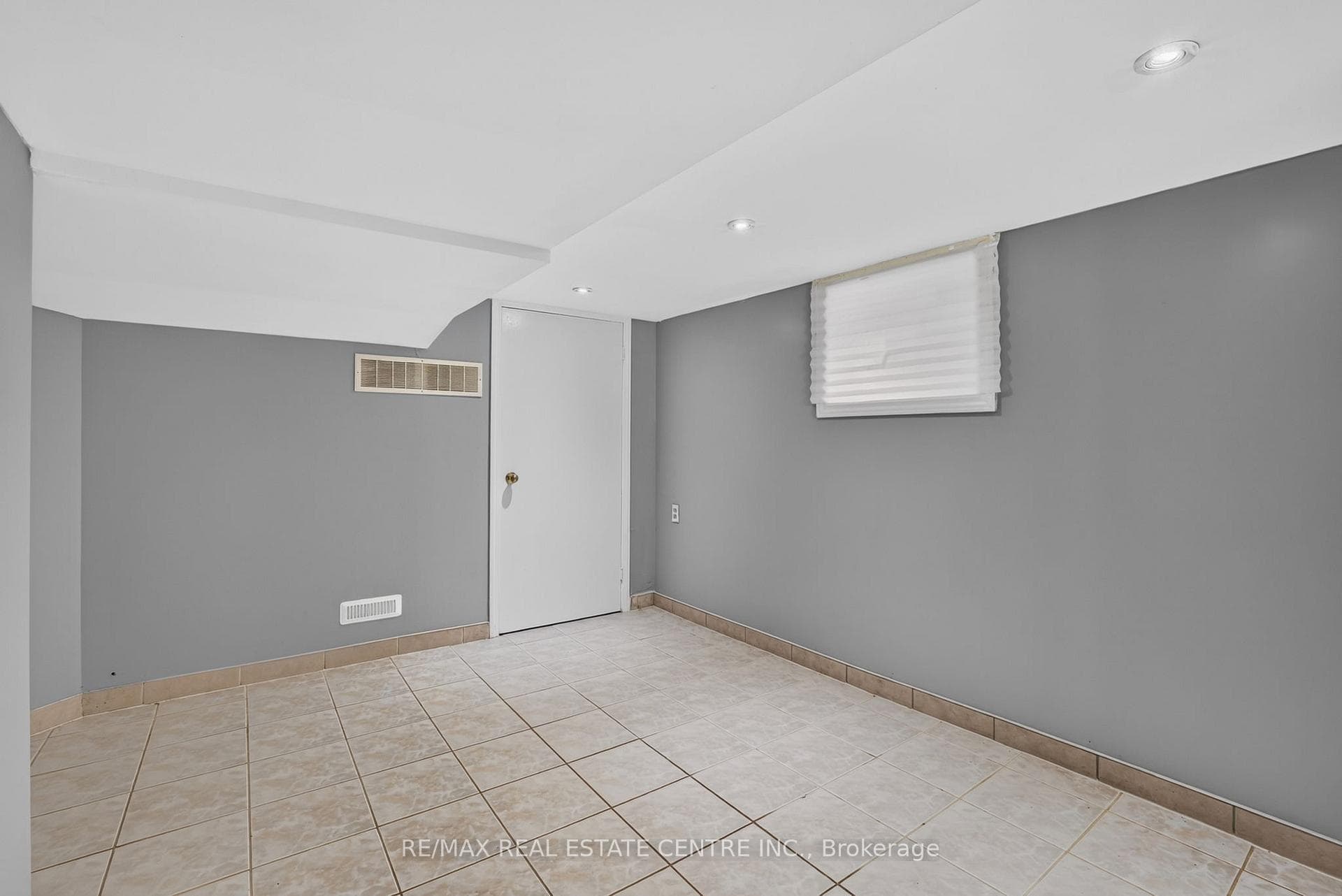 75 West Street photo 40