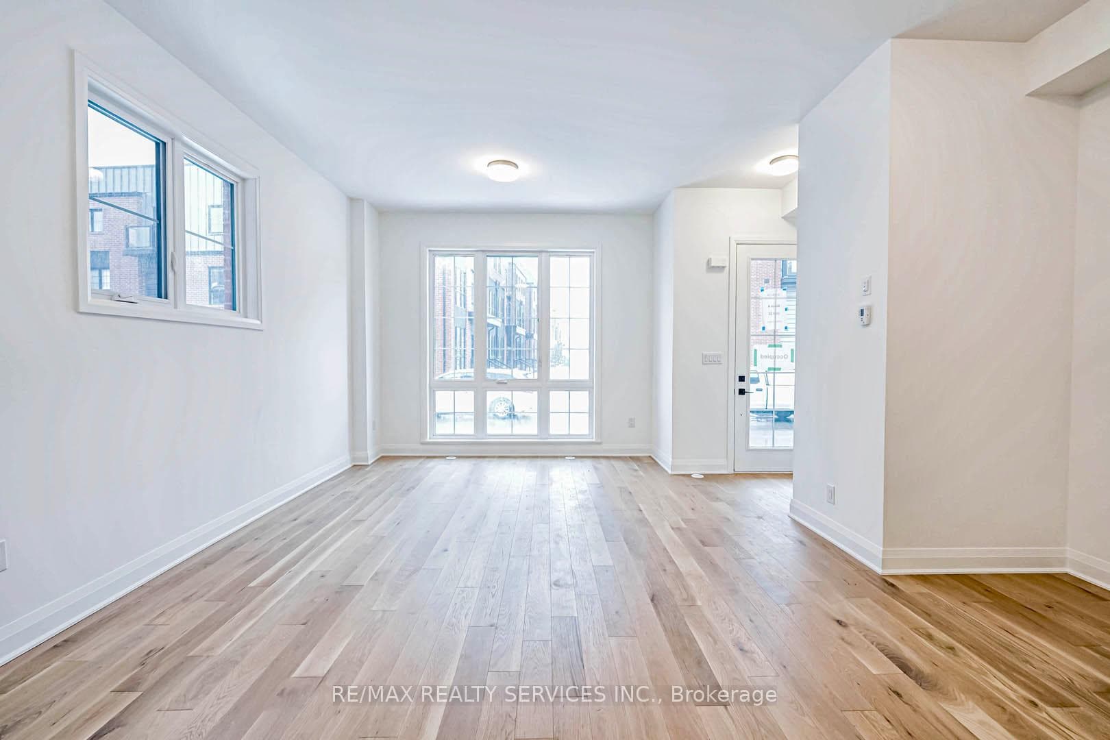 35 Alton Crescent photo 4