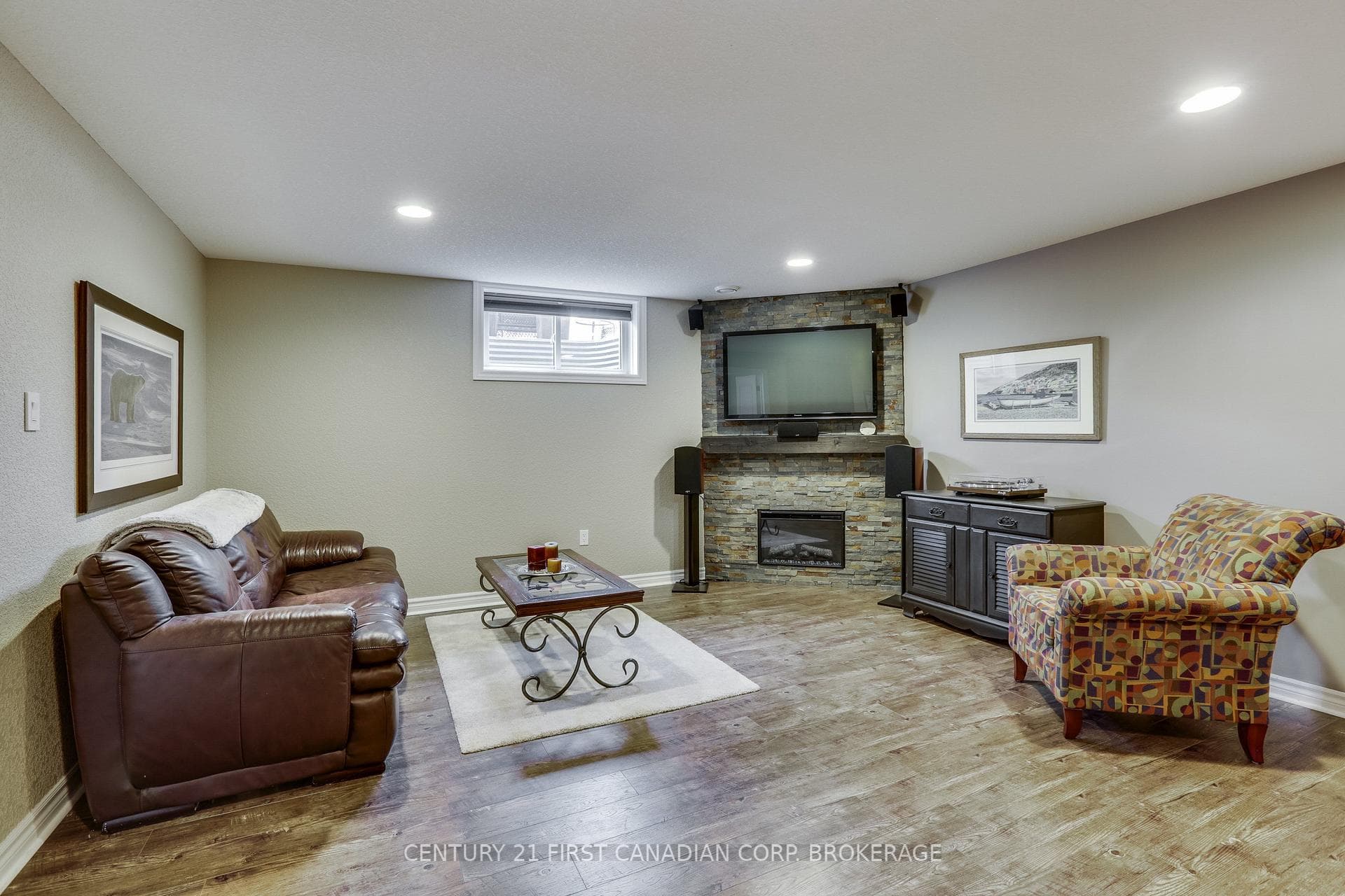 76 Sloan Drive photo 20