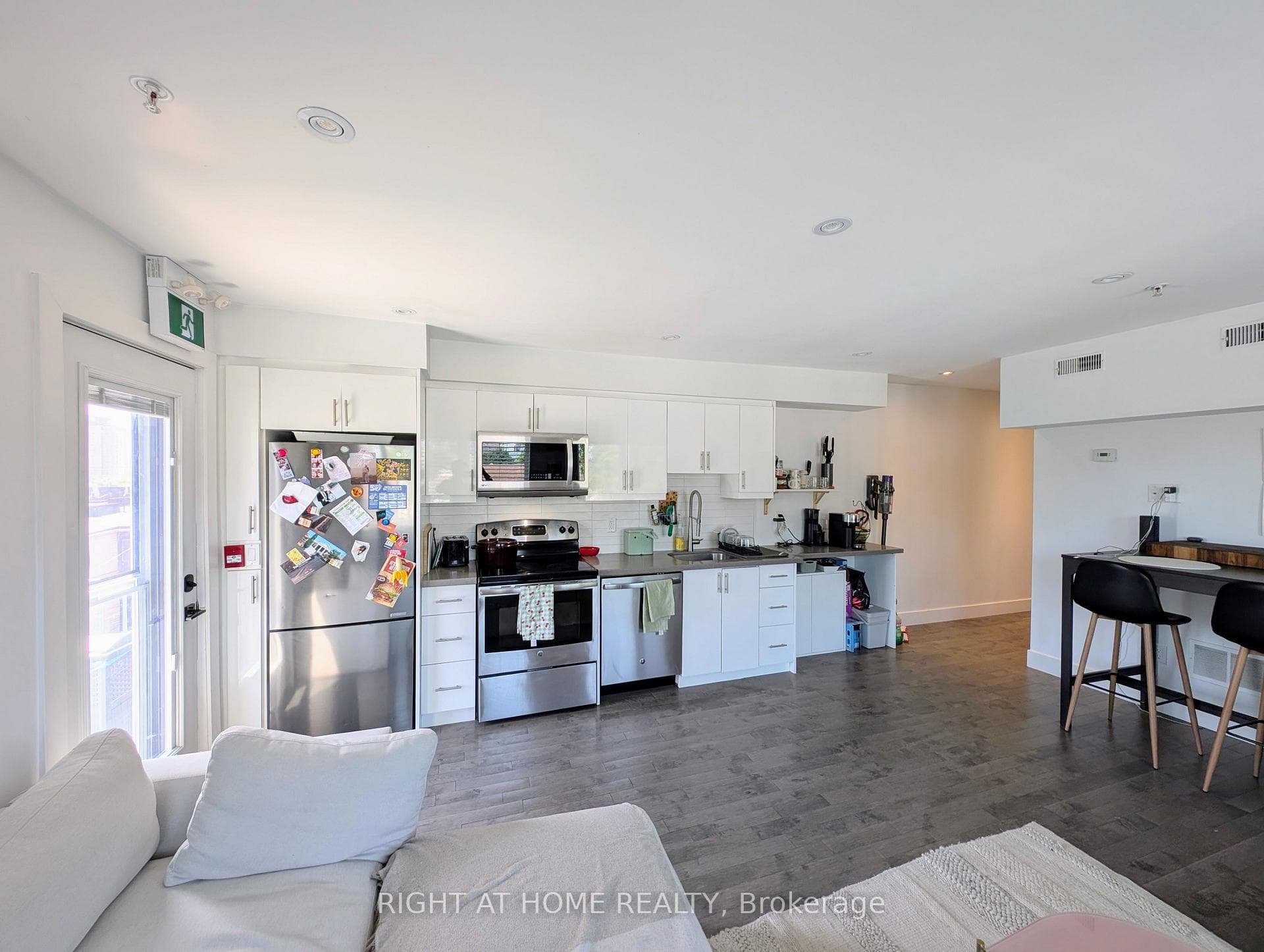 189 Sheridan Avenue Unit 1 photo 8