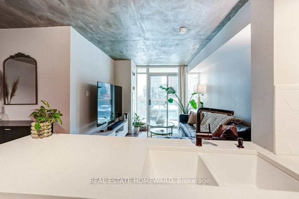 323 Richmond Street Unit 1009 photo 12